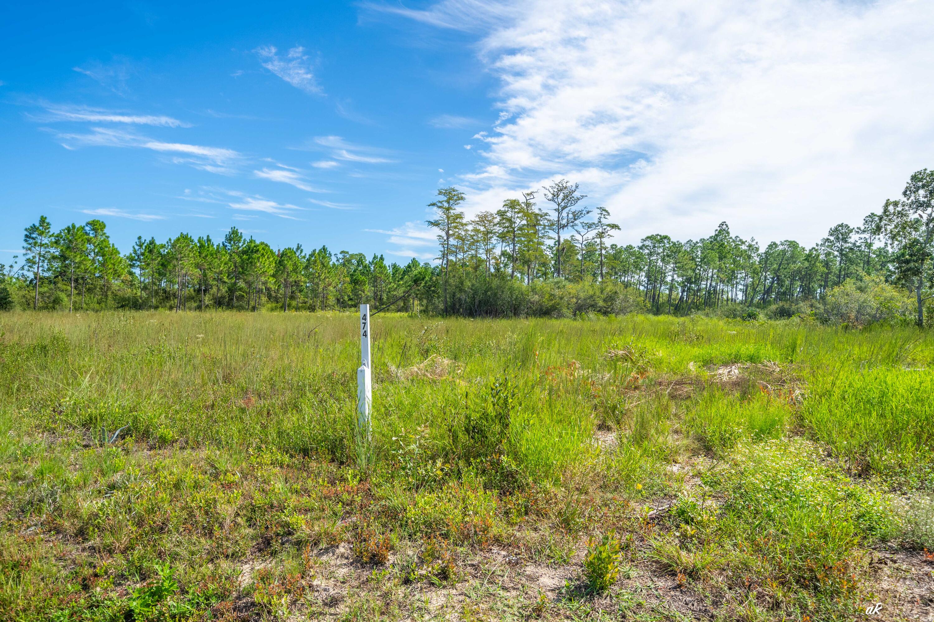 NO RECORDED SUBDIVISION - Land