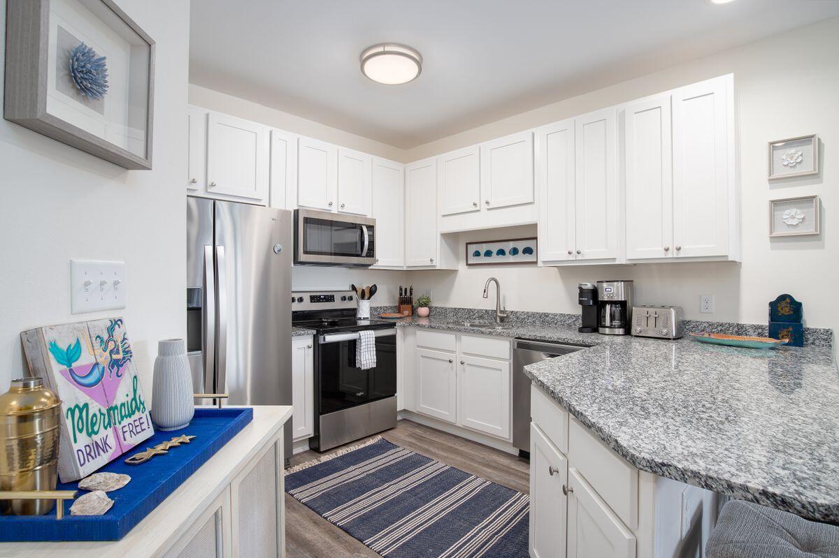 Hidden Lake Condominium - Residential