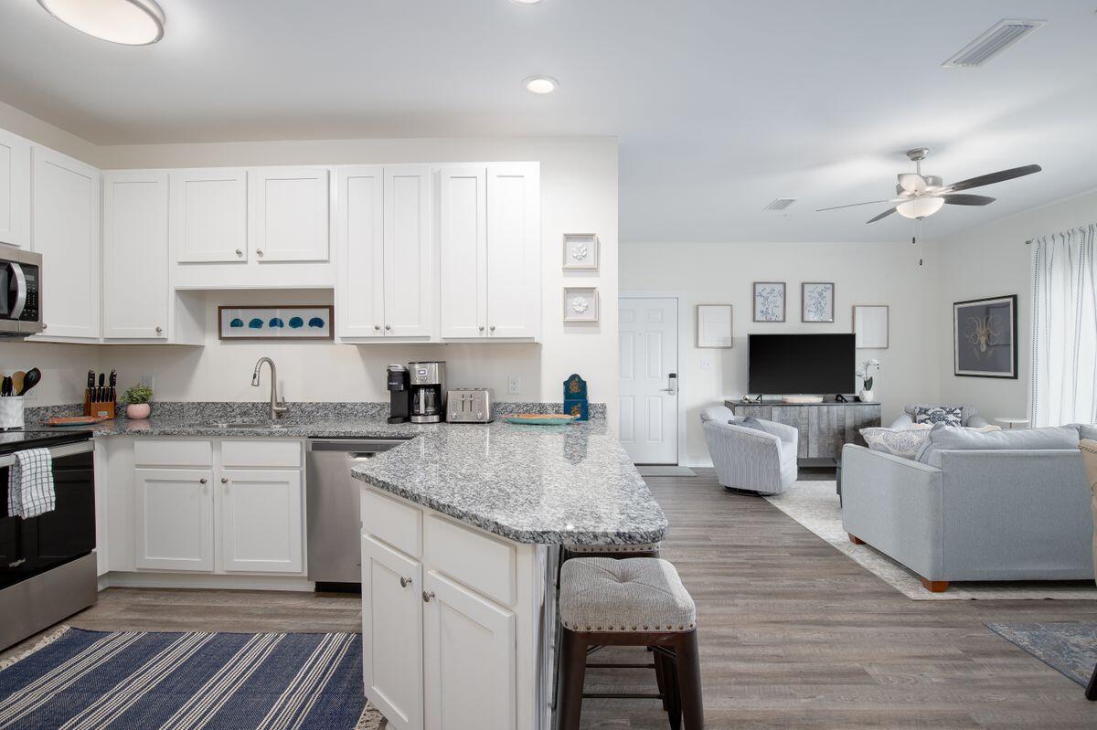 Hidden Lake Condominium - Residential