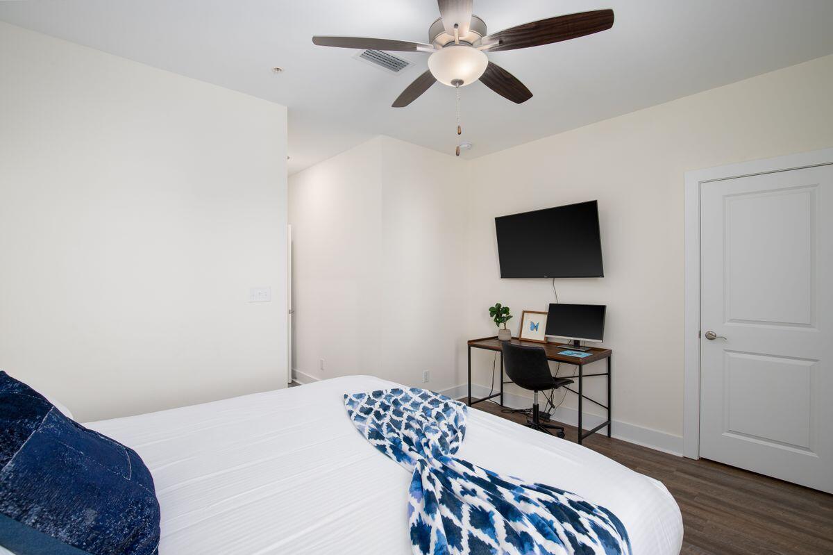 Hidden Lake Condominium - Residential