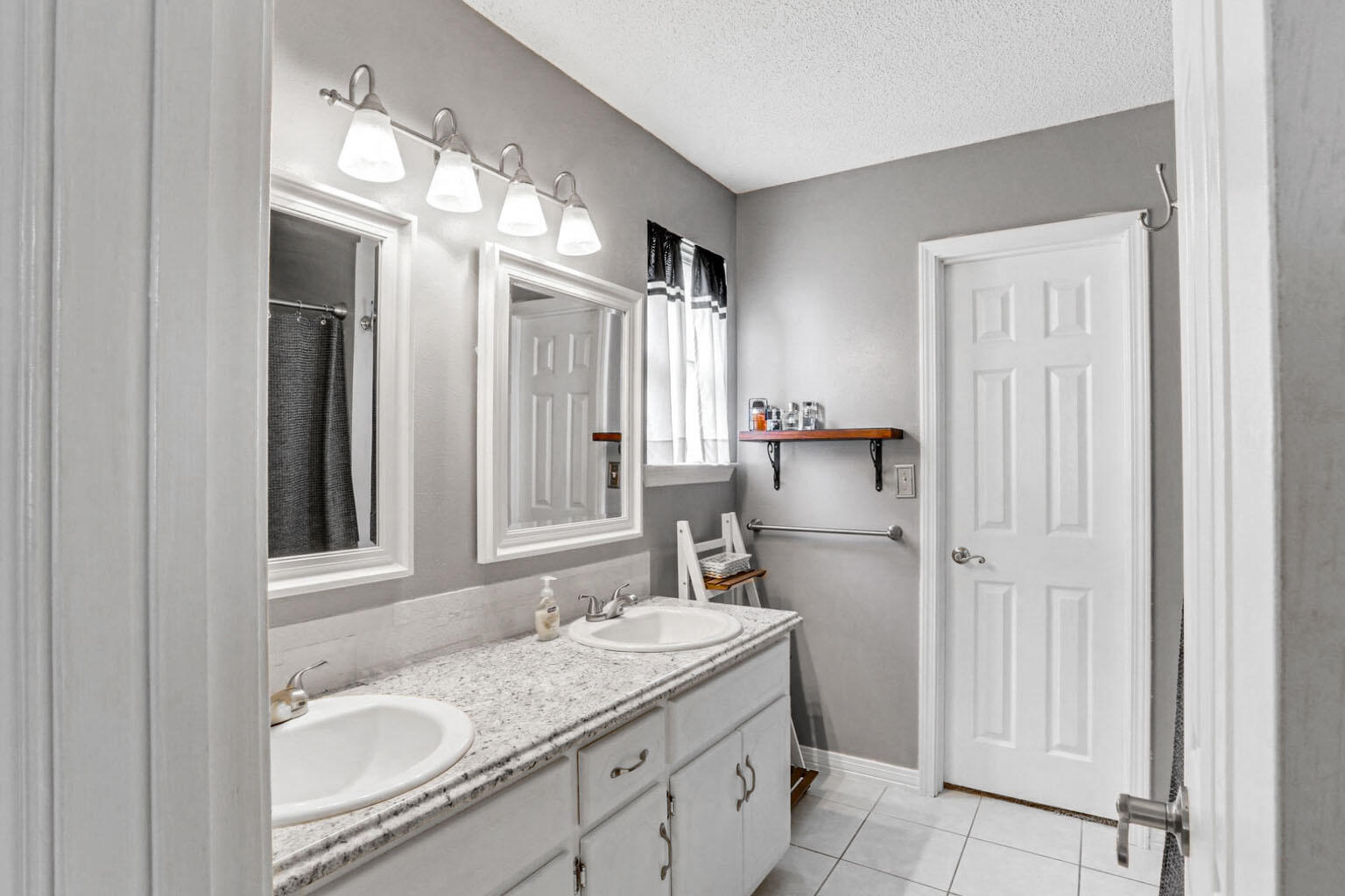 NORTHVIEW ESTATES 3RD ADDN - Residential Lease