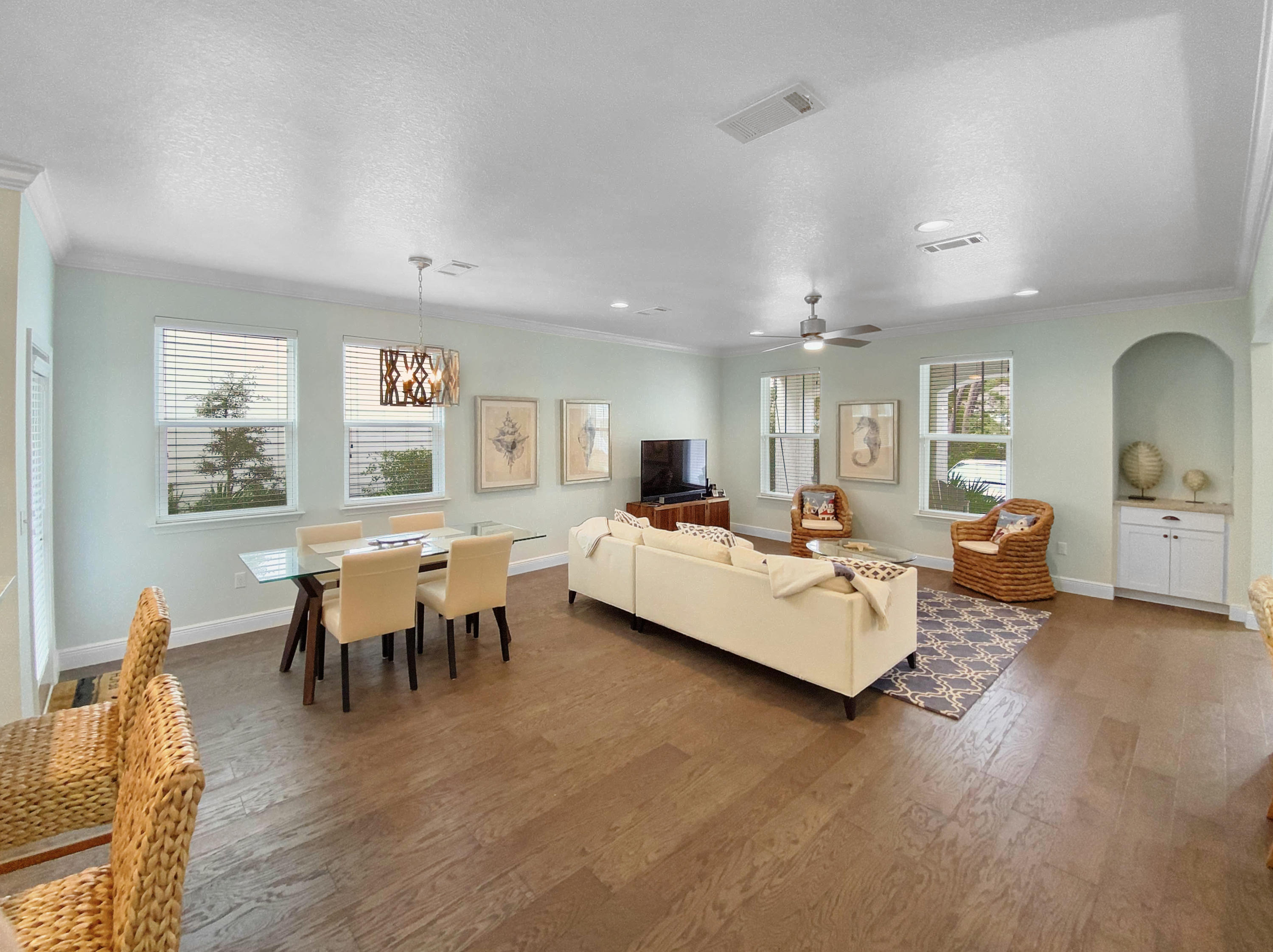 PINEWOOD PRESERVE - Residential