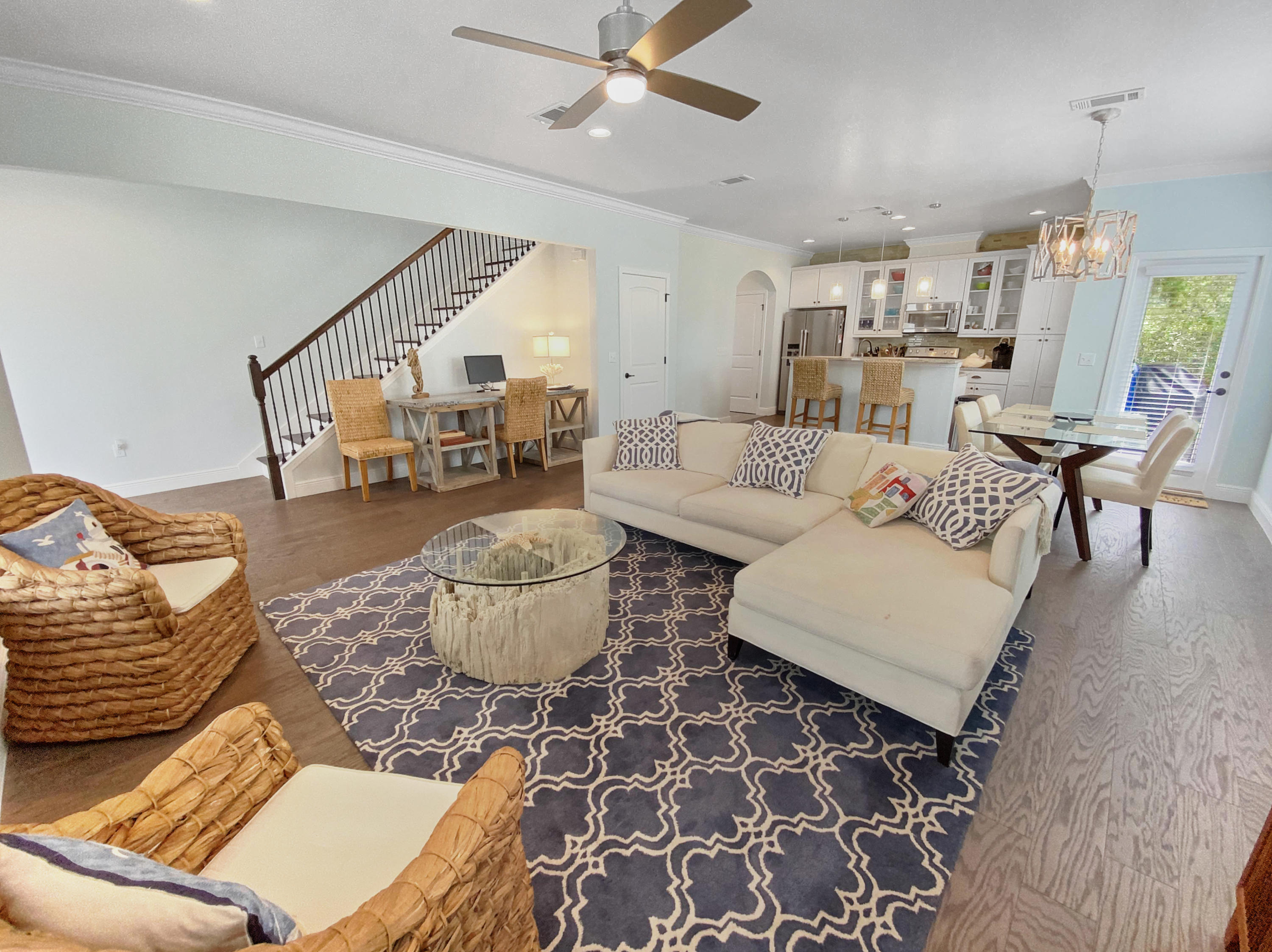 PINEWOOD PRESERVE - Residential