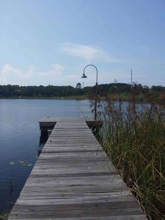 CAMP CREEK VILLAGE - Residential Lease