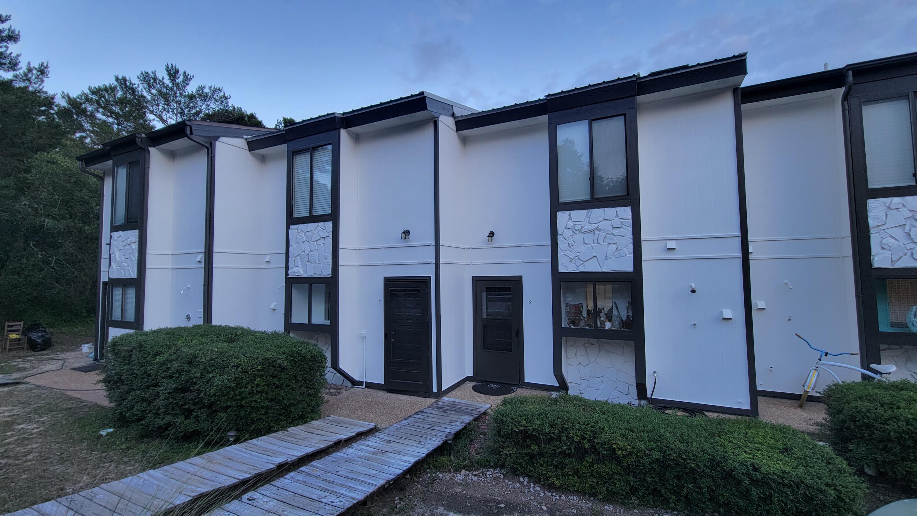 CAMP CREEK VILLAGE - Residential Lease