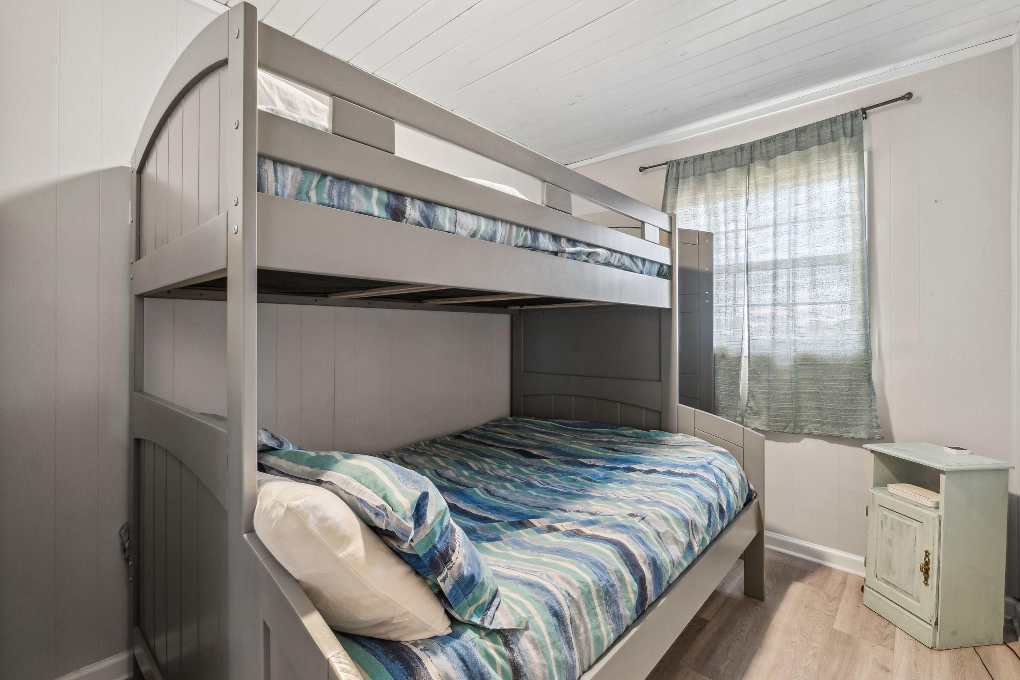 CRESCENT BEACH UNIT 1 - Residential