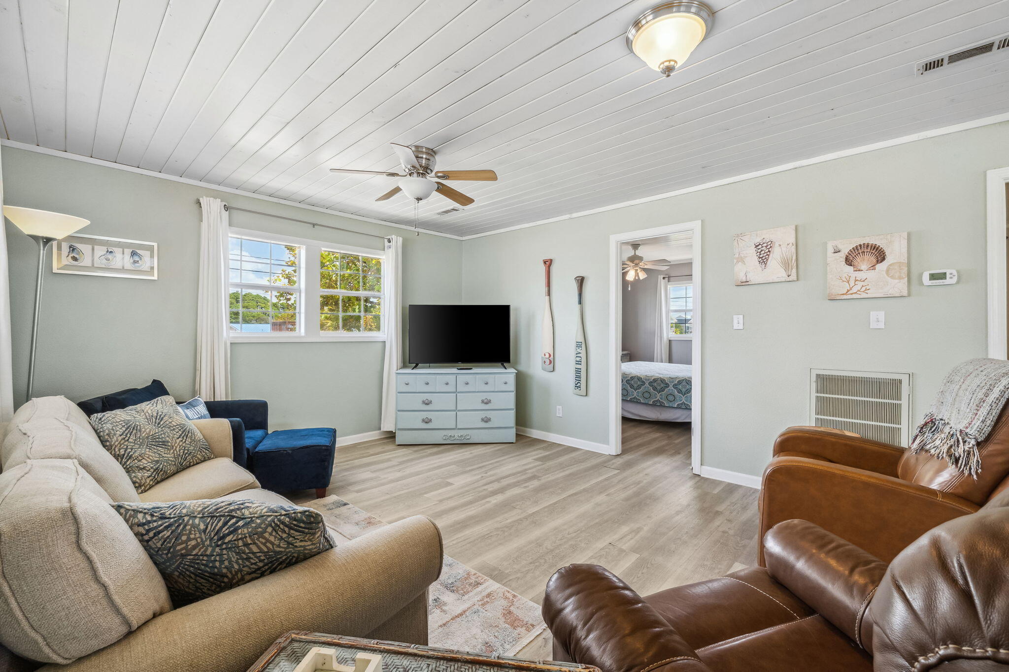 CRESCENT BEACH UNIT 1 - Residential