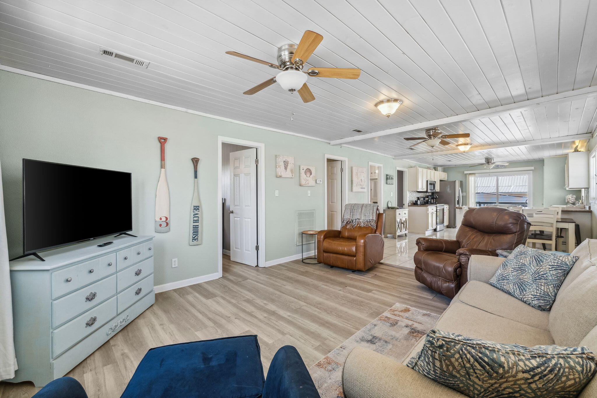CRESCENT BEACH UNIT 1 - Residential