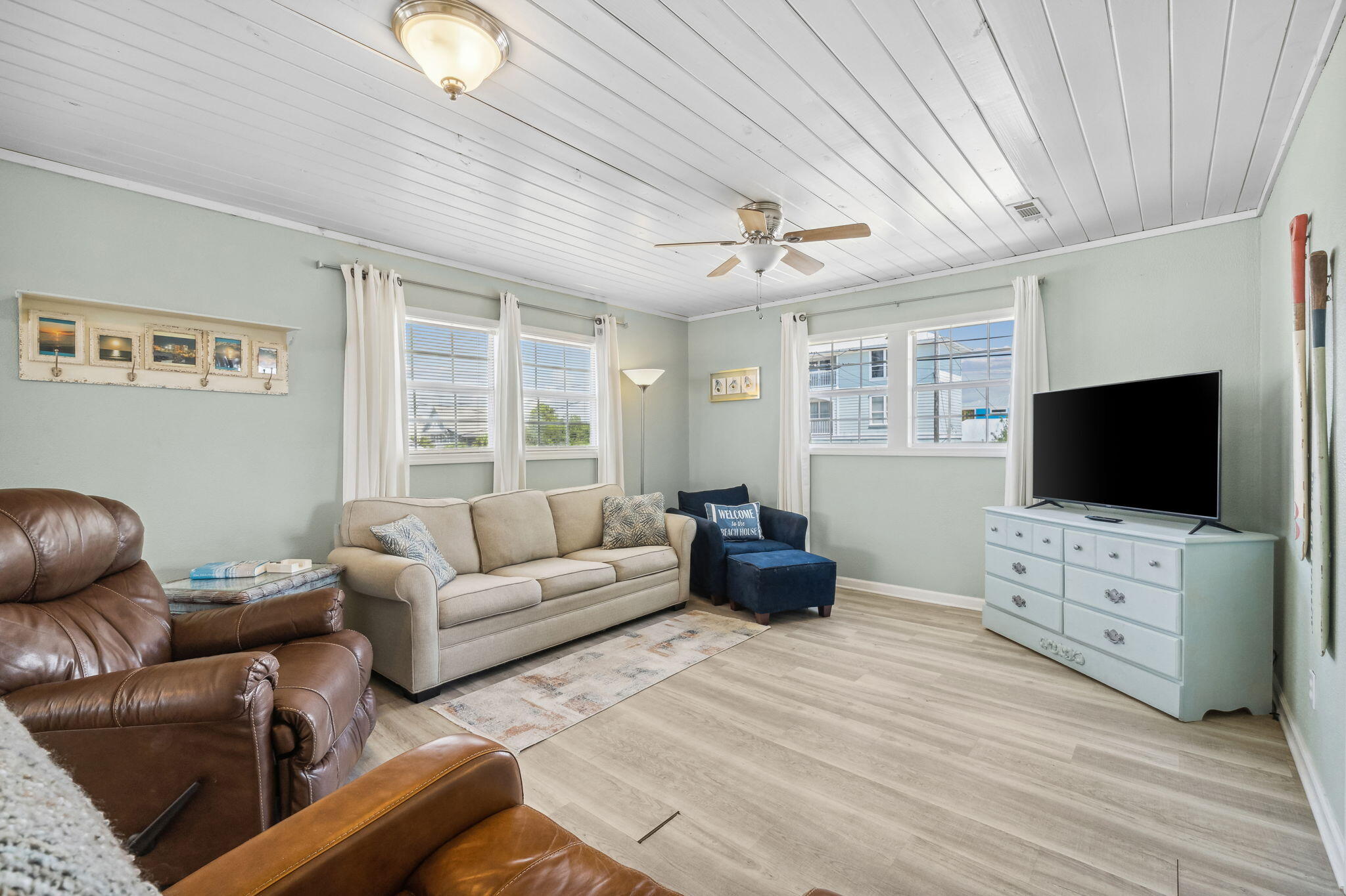 CRESCENT BEACH UNIT 1 - Residential