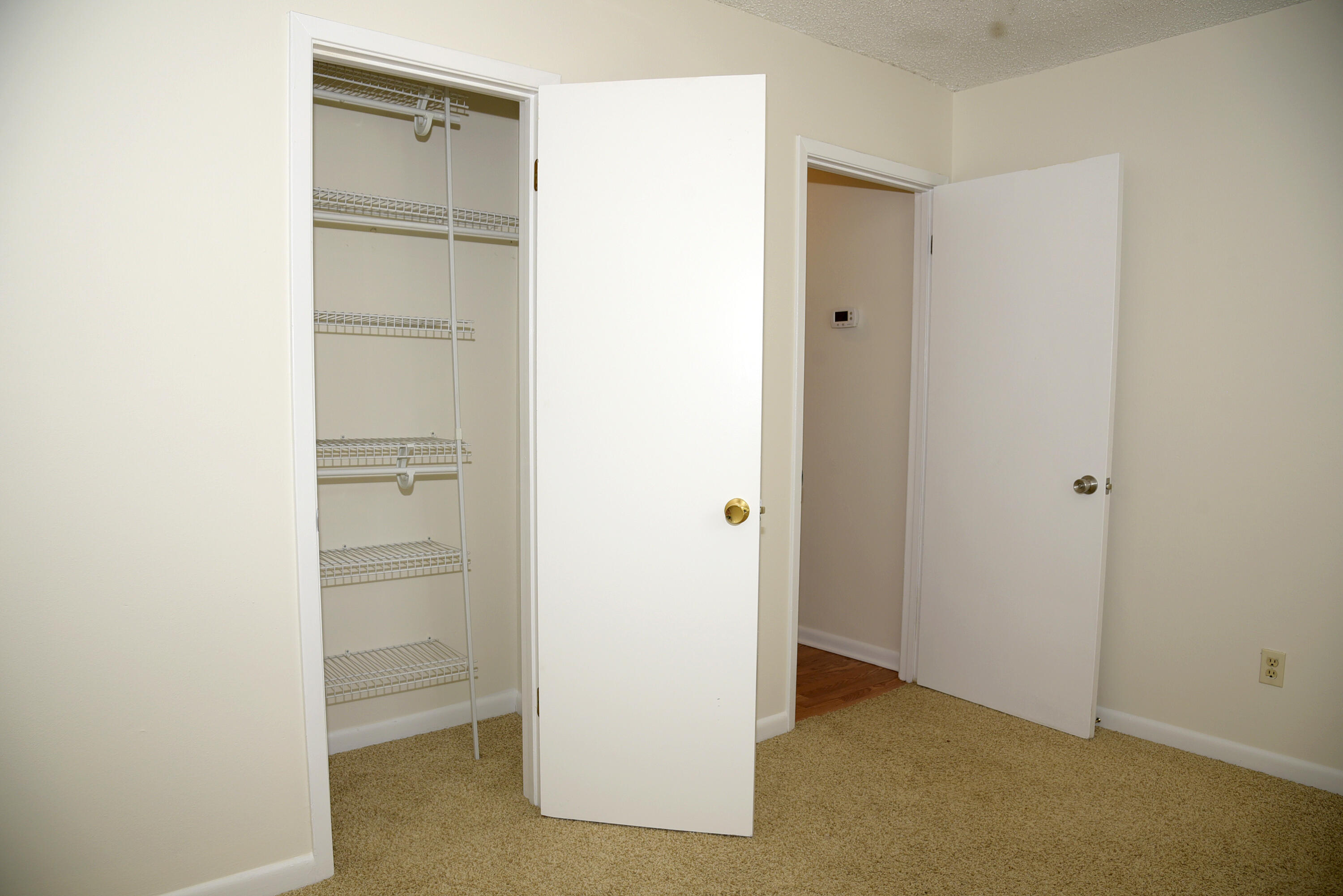 CREEKSIDE 2 - Residential Lease