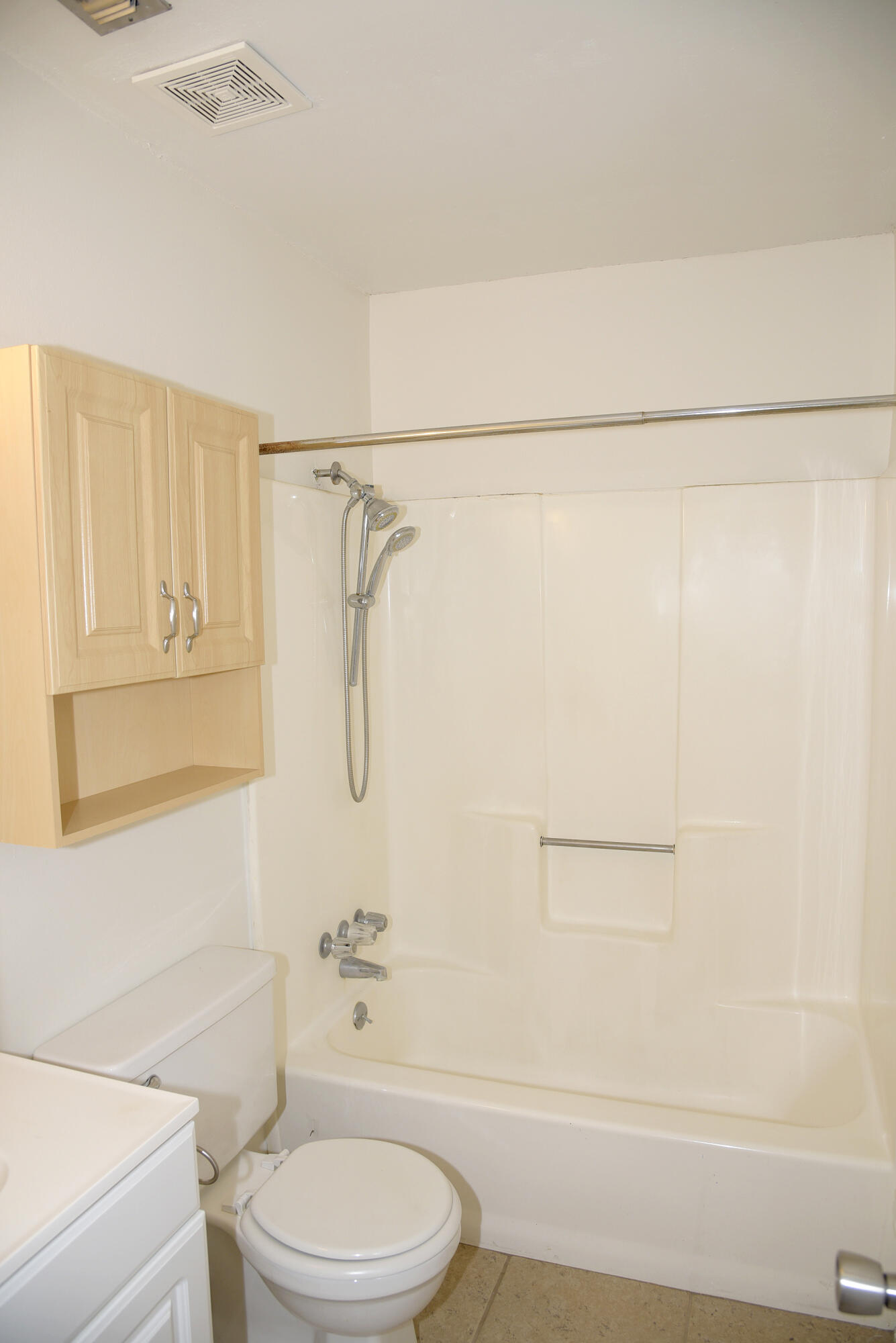 CREEKSIDE 2 - Residential Lease