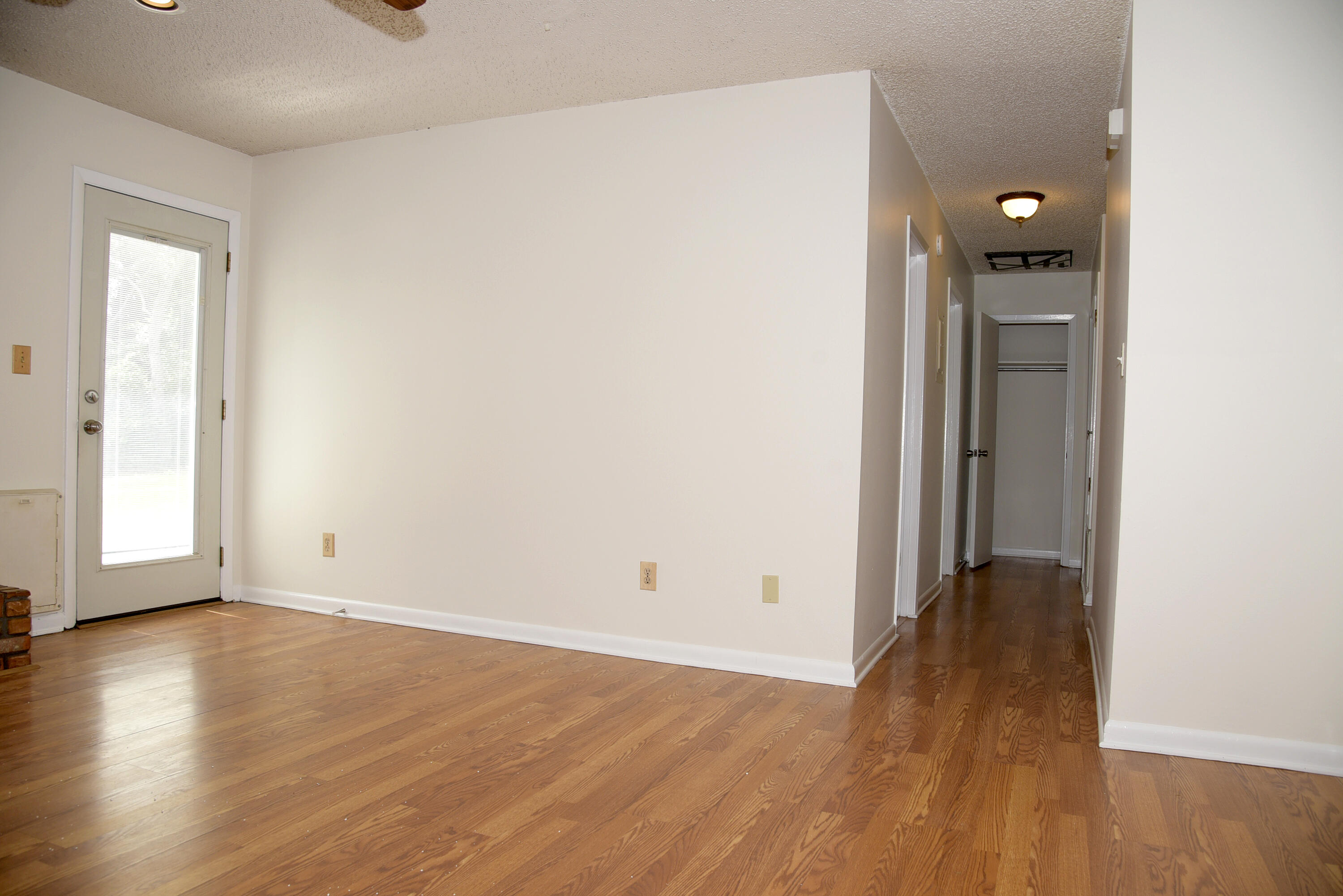 CREEKSIDE 2 - Residential Lease