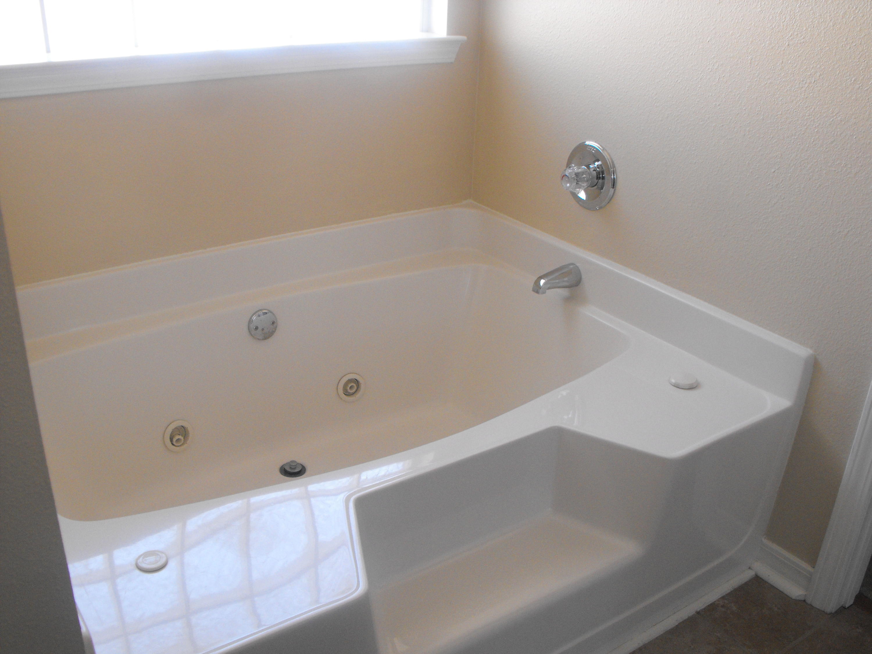 ALICIA PLACE - Residential