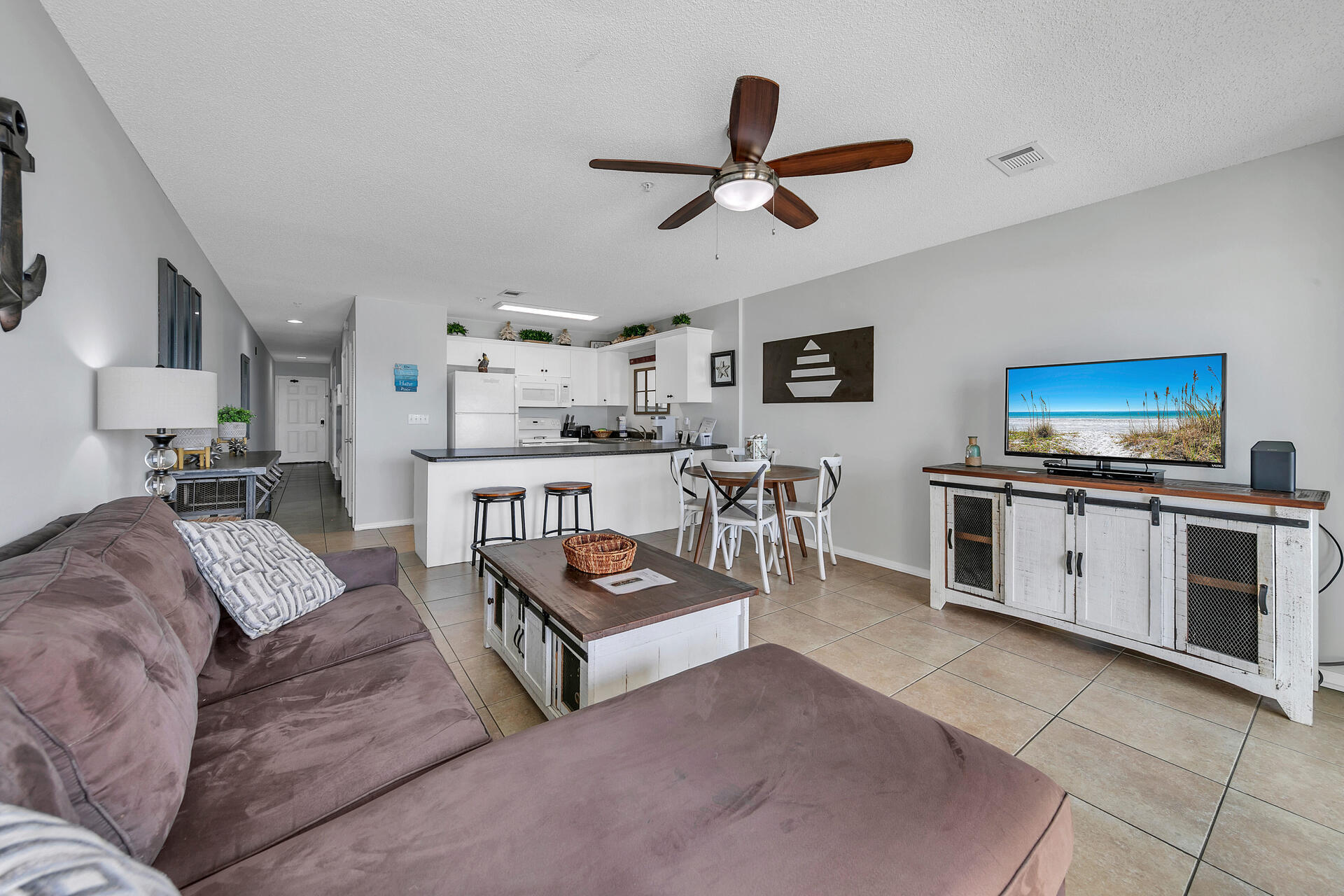 VERANDA CONDO - Residential