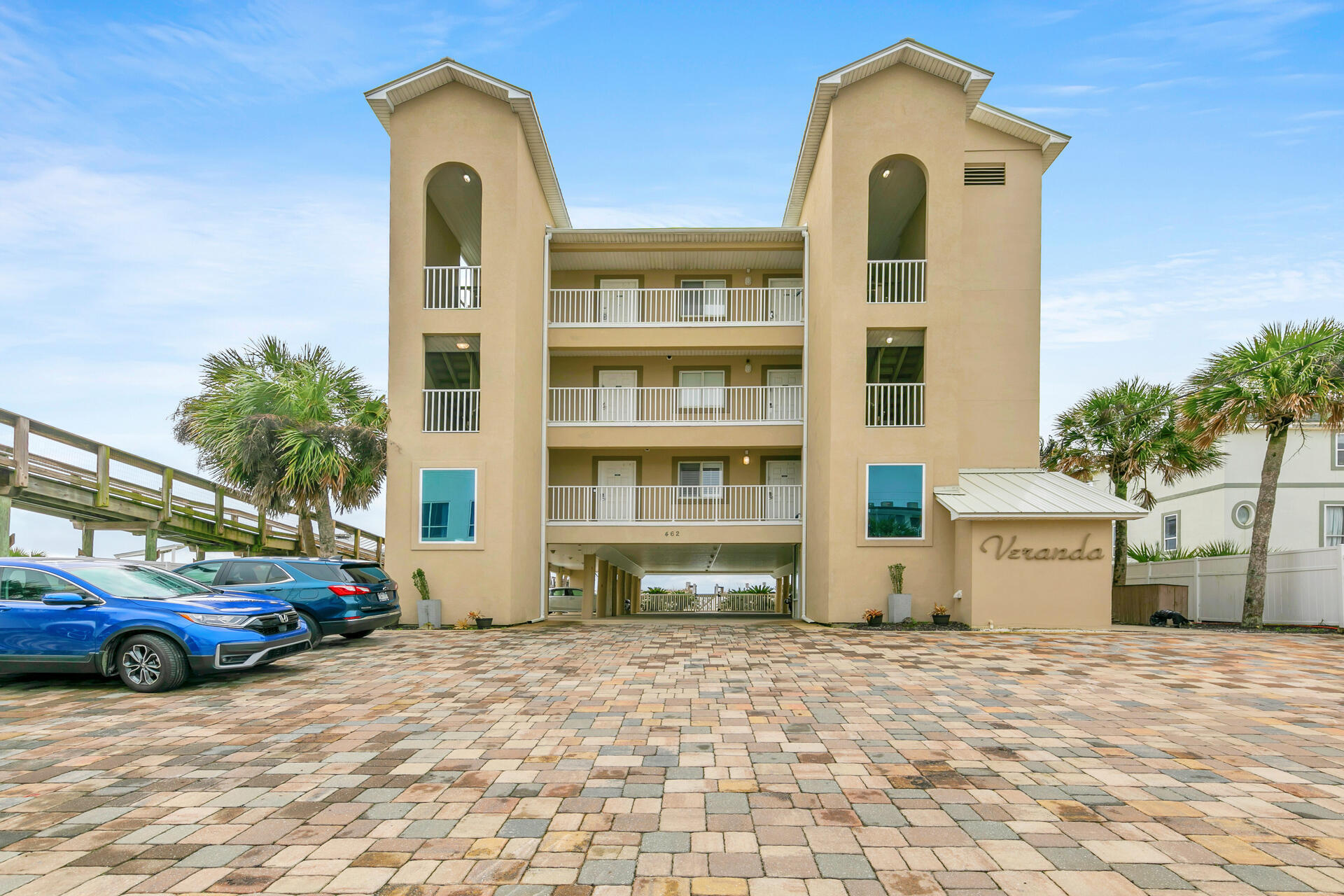 VERANDA CONDO - Residential