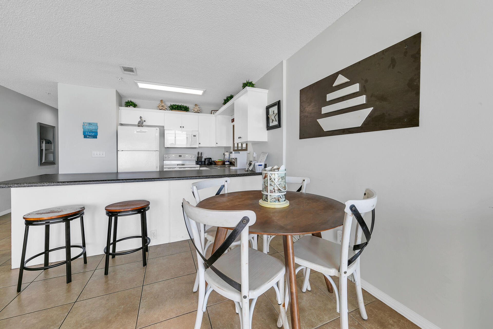 VERANDA CONDO - Residential