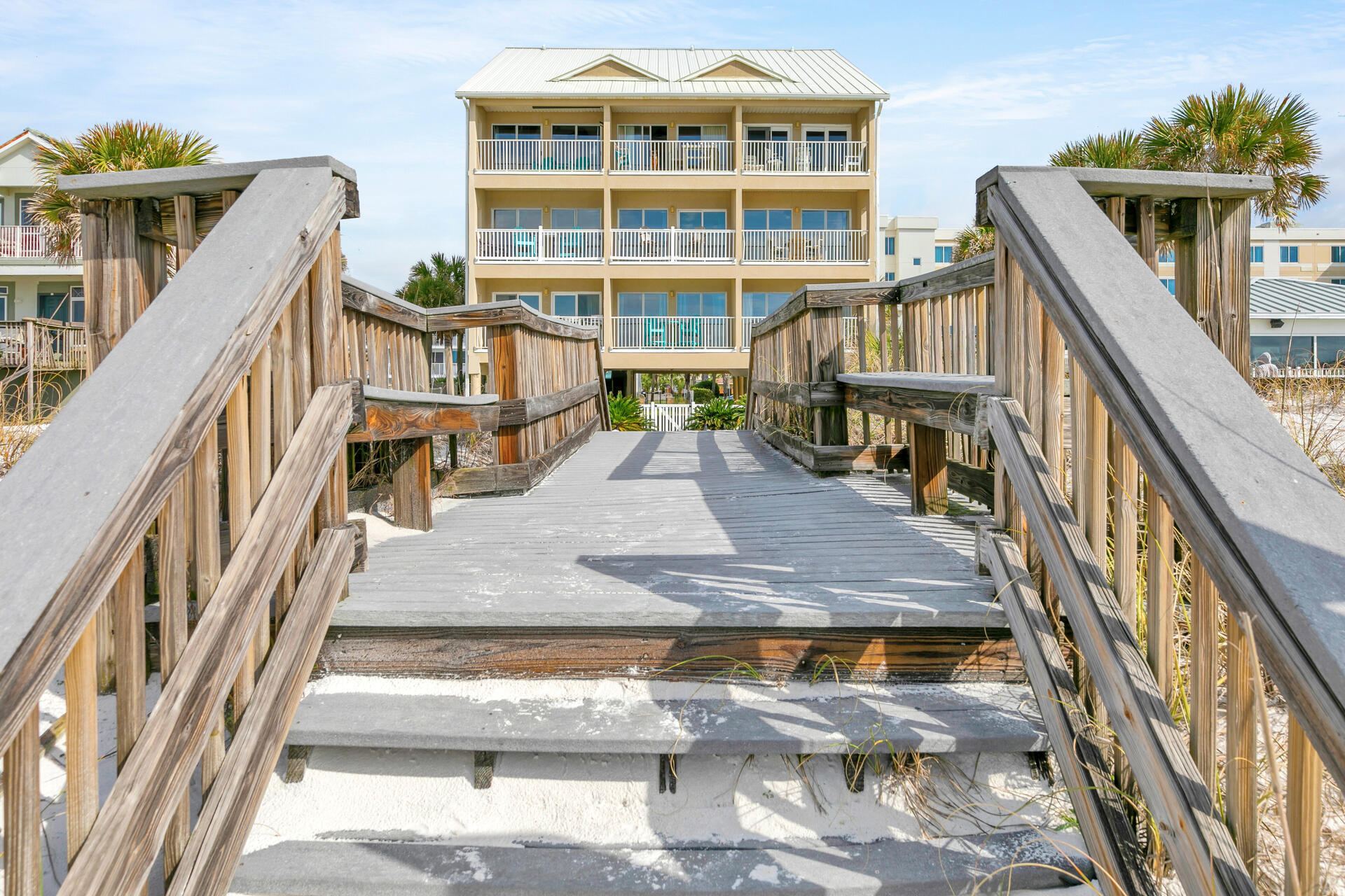 VERANDA CONDO - Residential