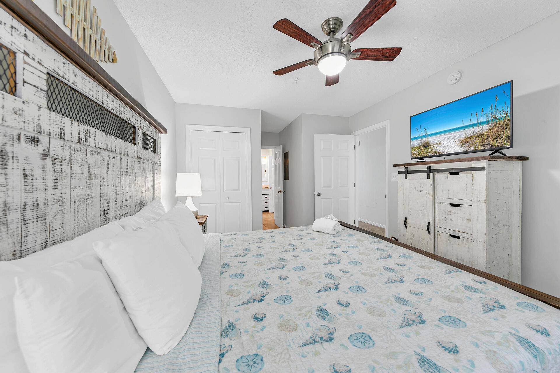 VERANDA CONDO - Residential