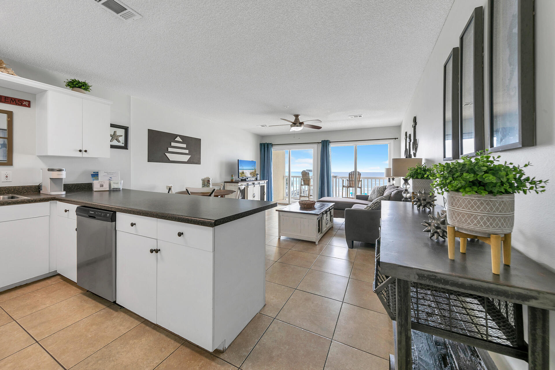 VERANDA CONDO - Residential