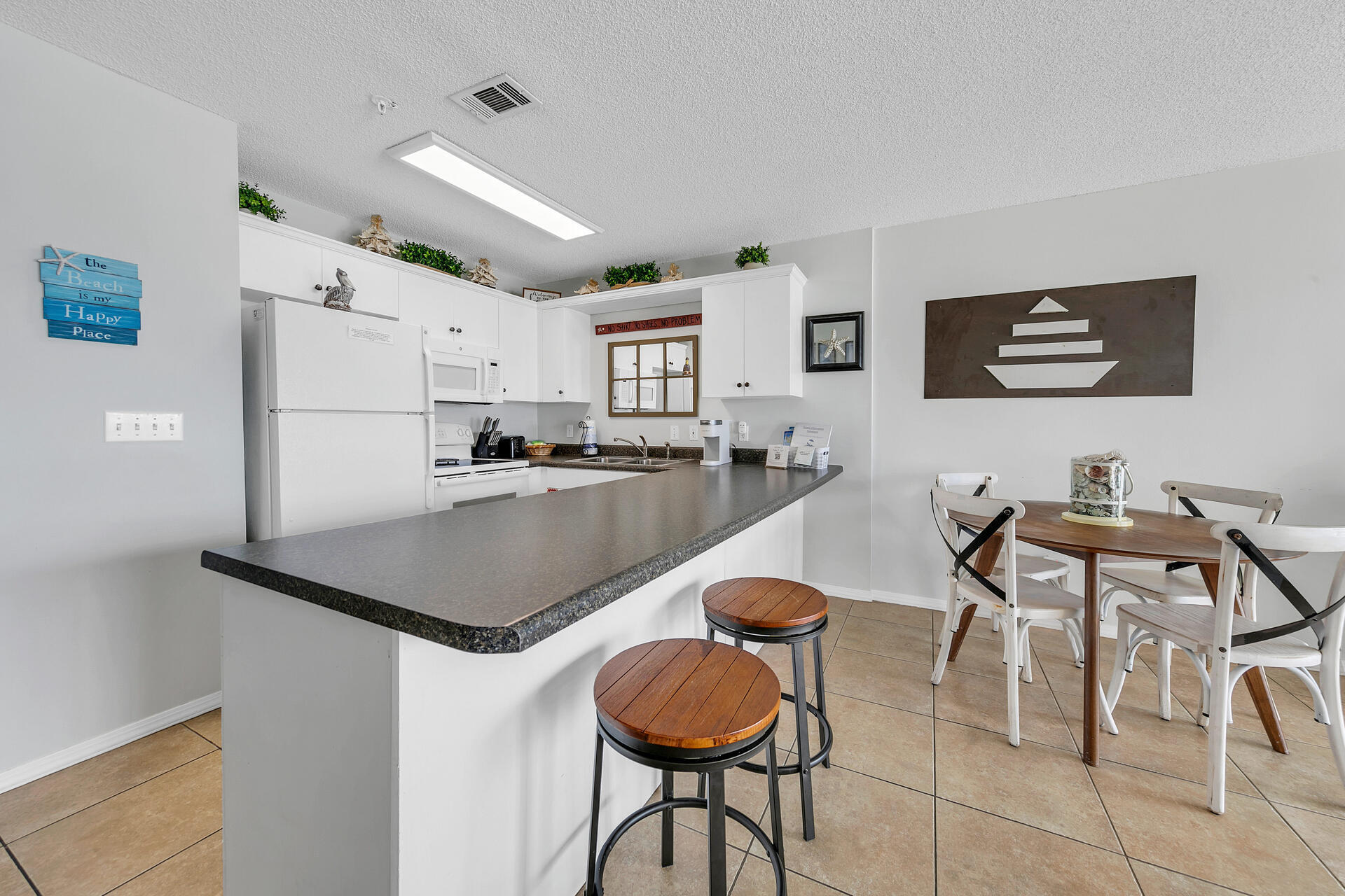 VERANDA CONDO - Residential