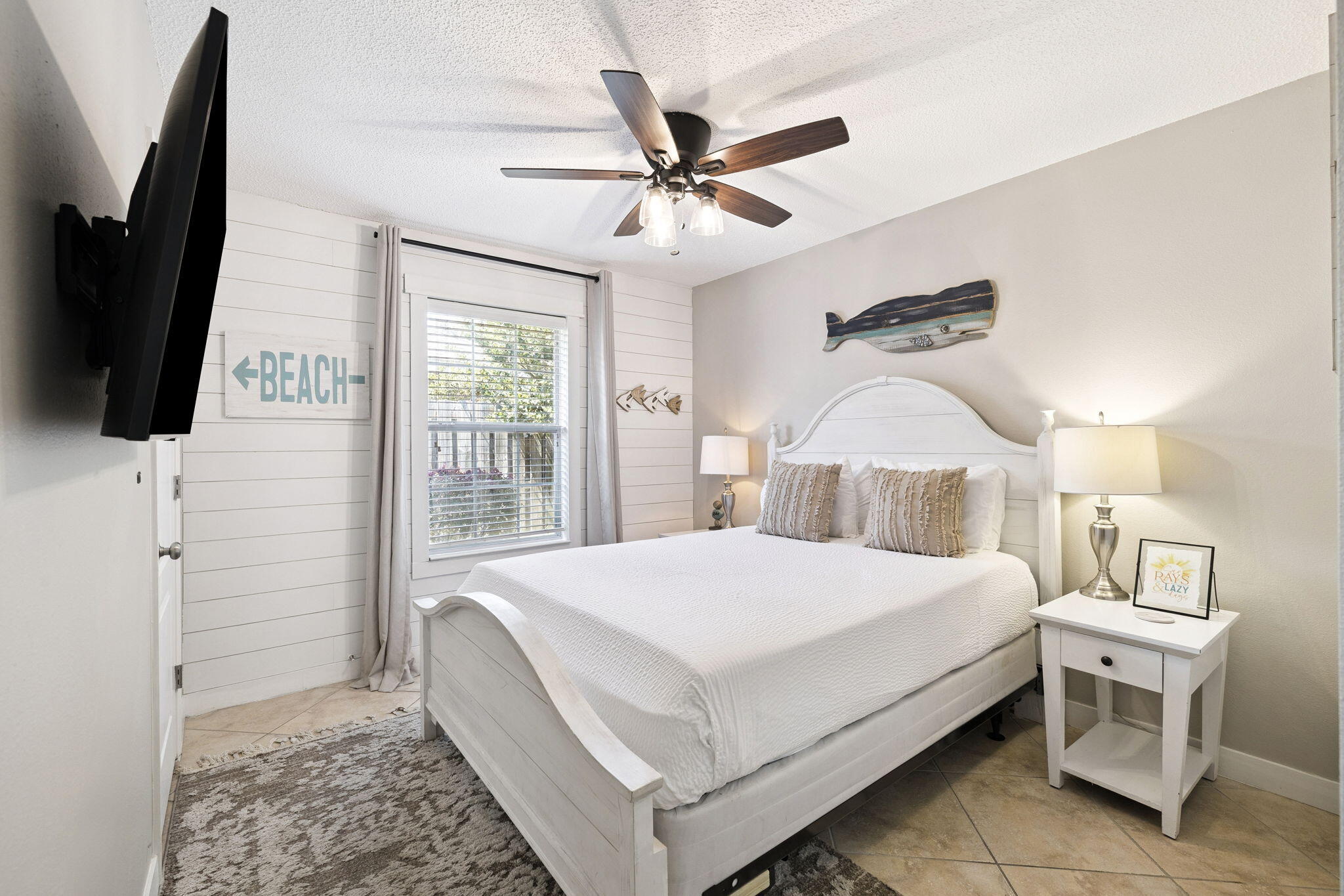 PARADISE RETREAT - Residential