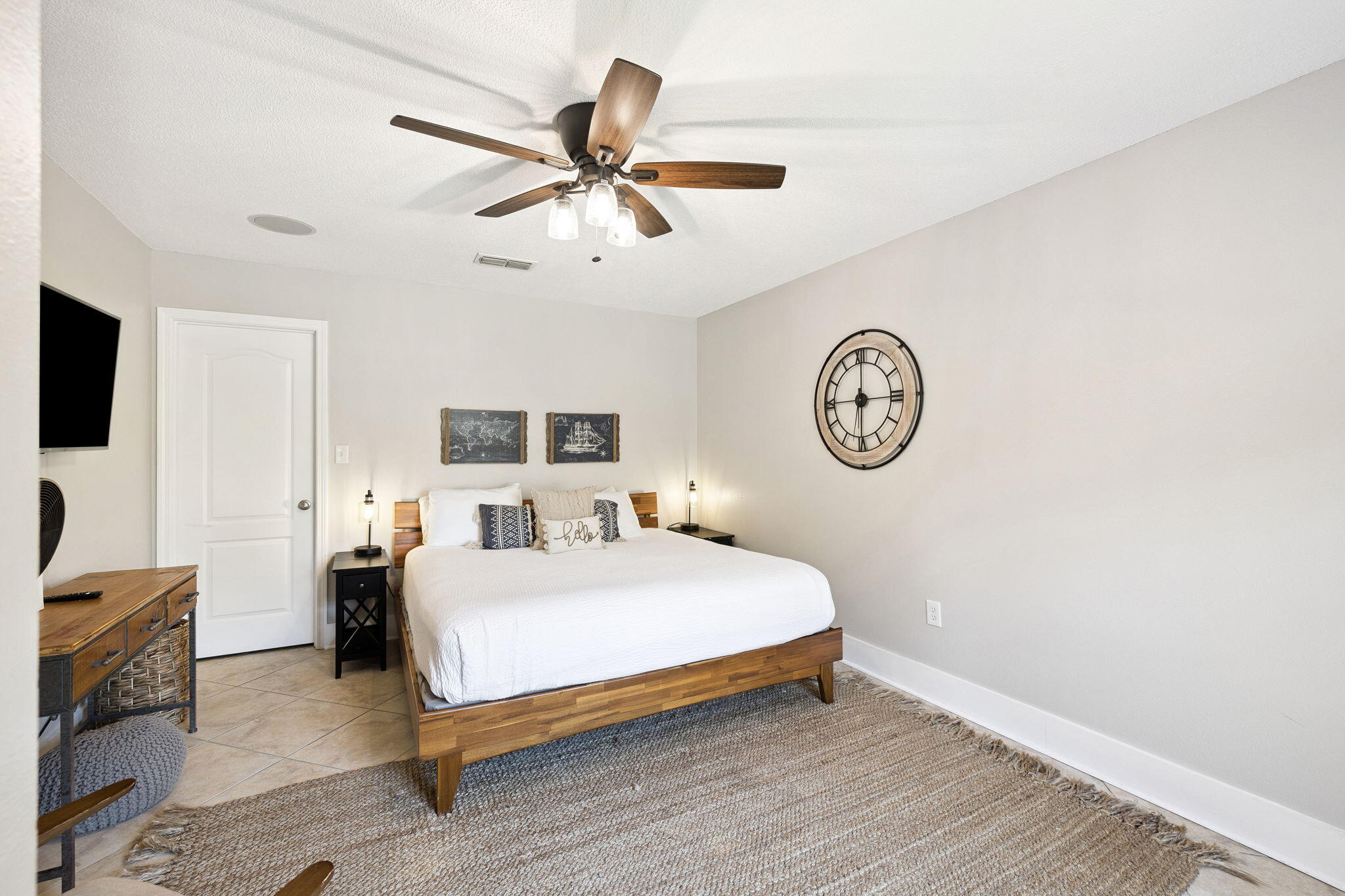 PARADISE RETREAT - Residential