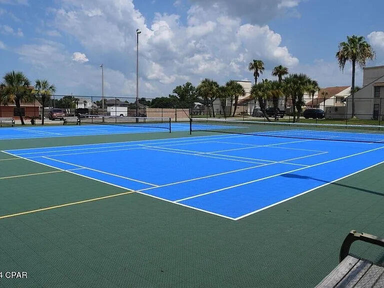 HORIZON SOUTH 1 CONDO - Residential