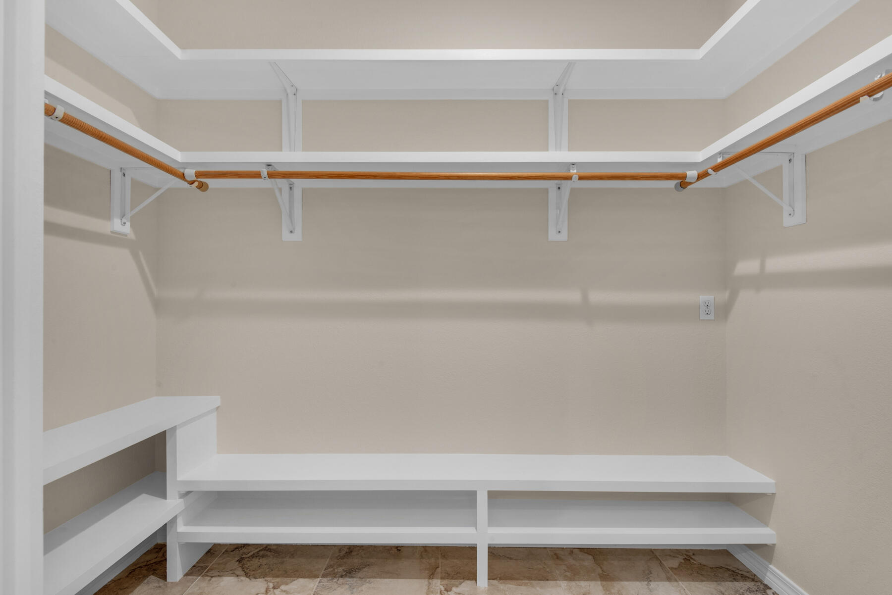 WINDWARD PH 3 - Residential Lease