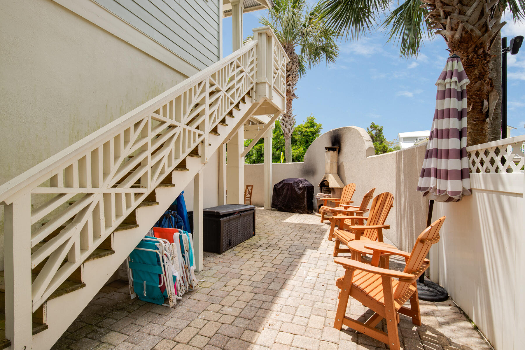 EMERALD WATERS VILLAGE - Residential