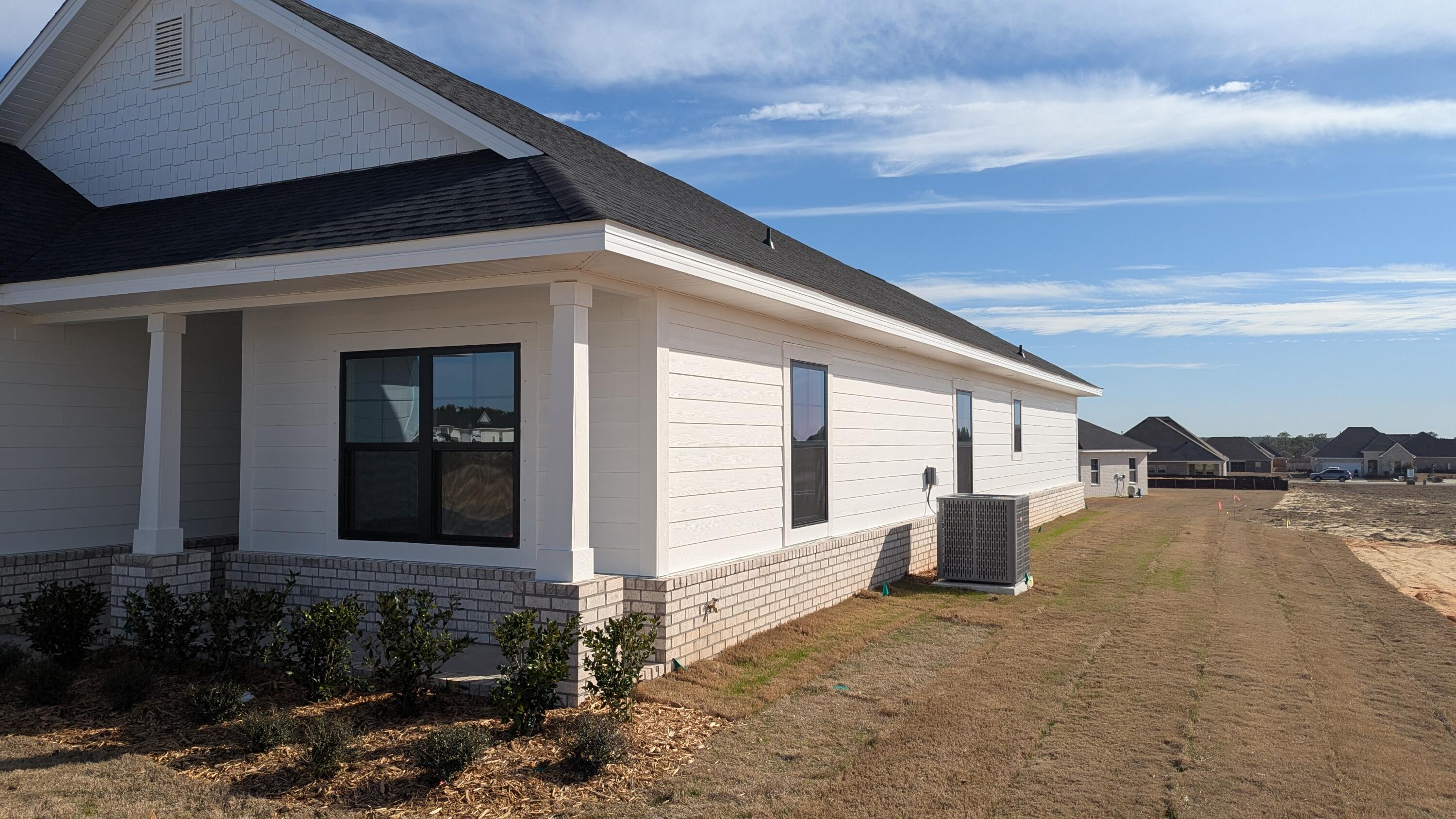THE BLUFFS AT LAFAYETTE - Residential