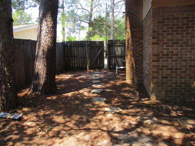 PORT DIXIE - Residential Lease