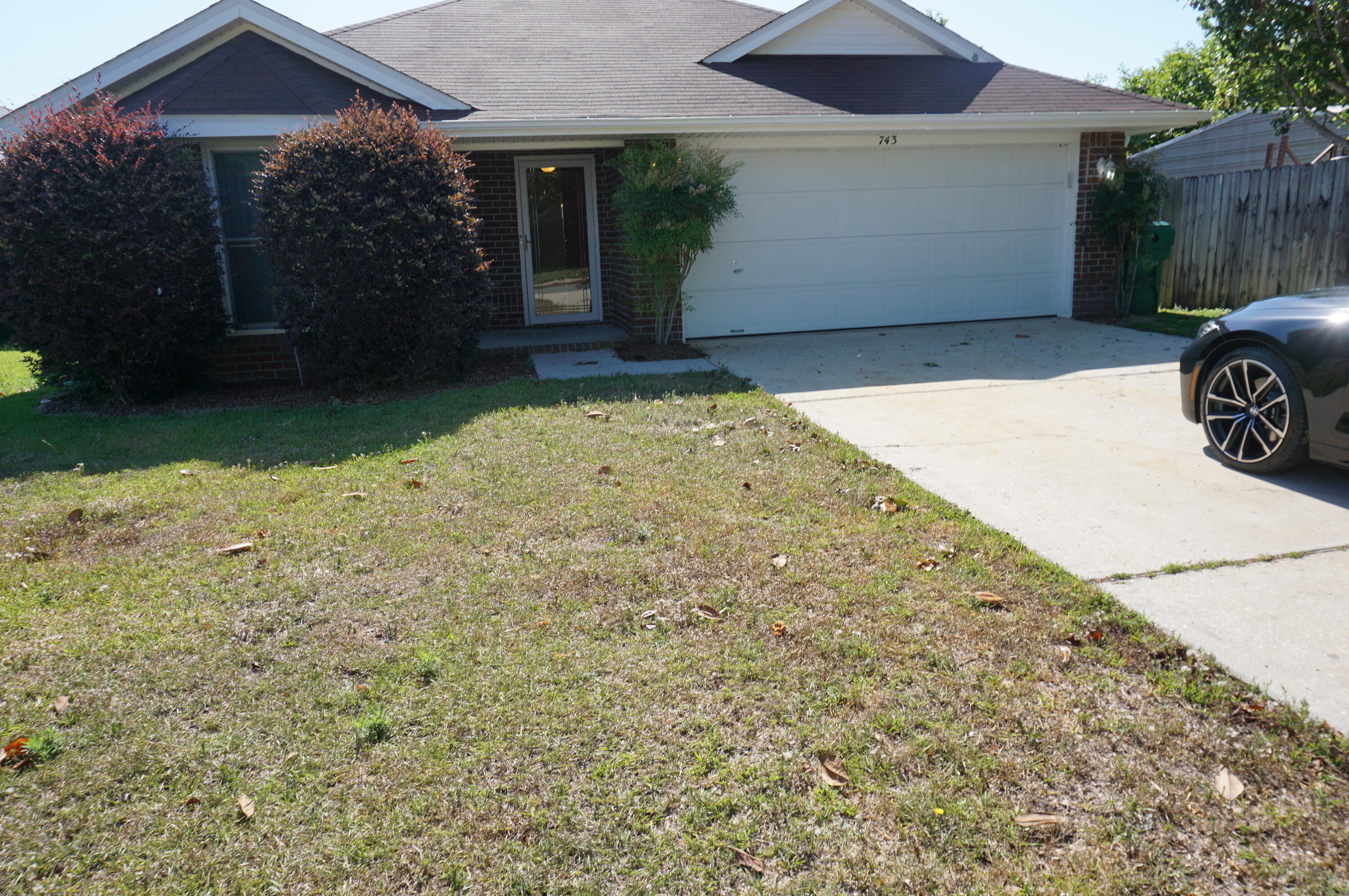 EMERALD VILLAGE S/D - Residential Lease