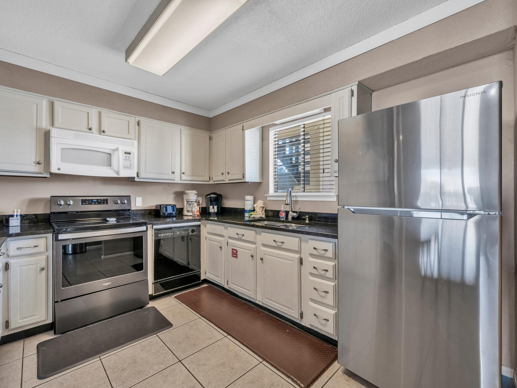 CHATEAU LA MER CONDO 2 - Residential