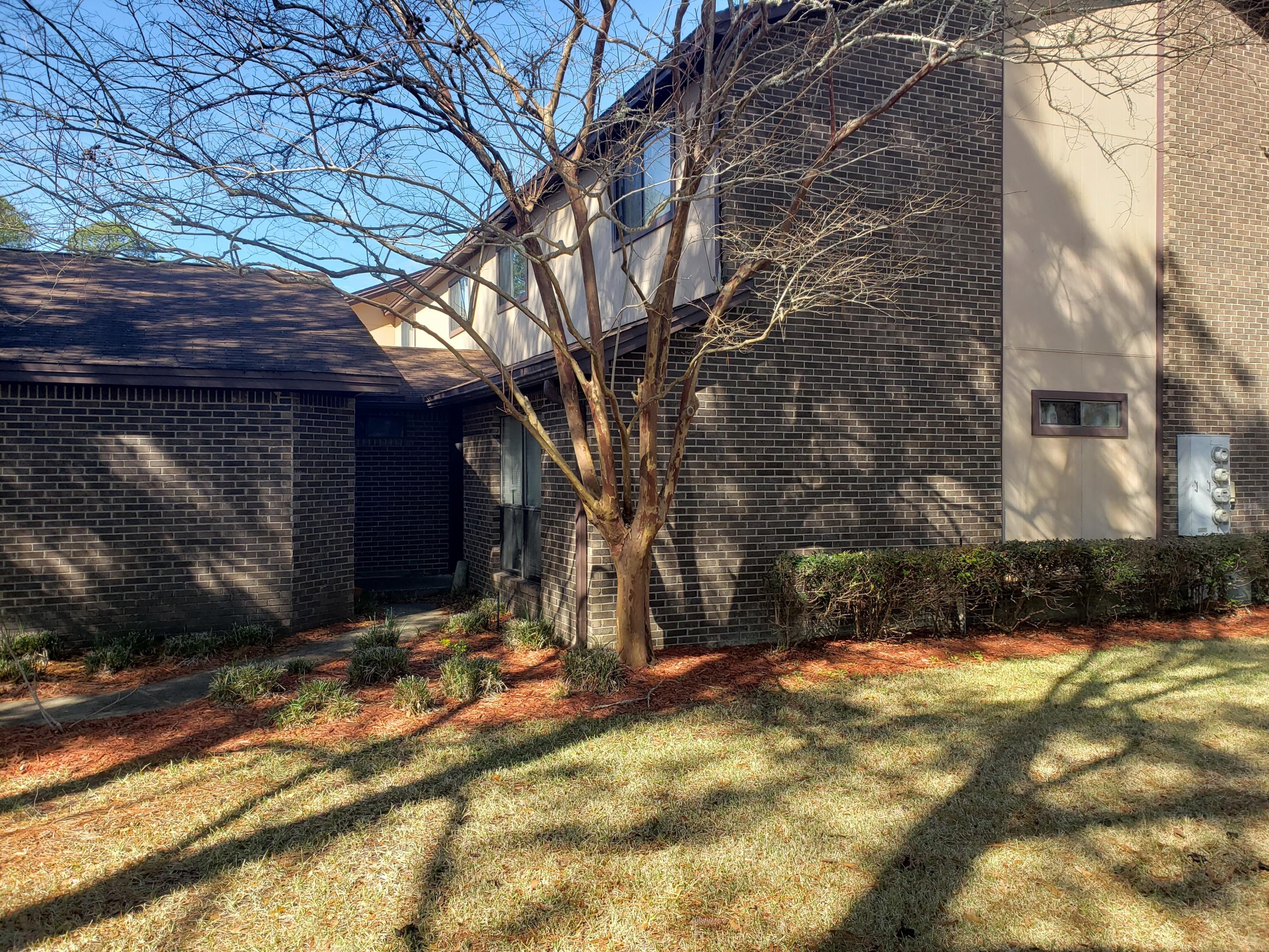 HIDDEN COVE T/H - Residential