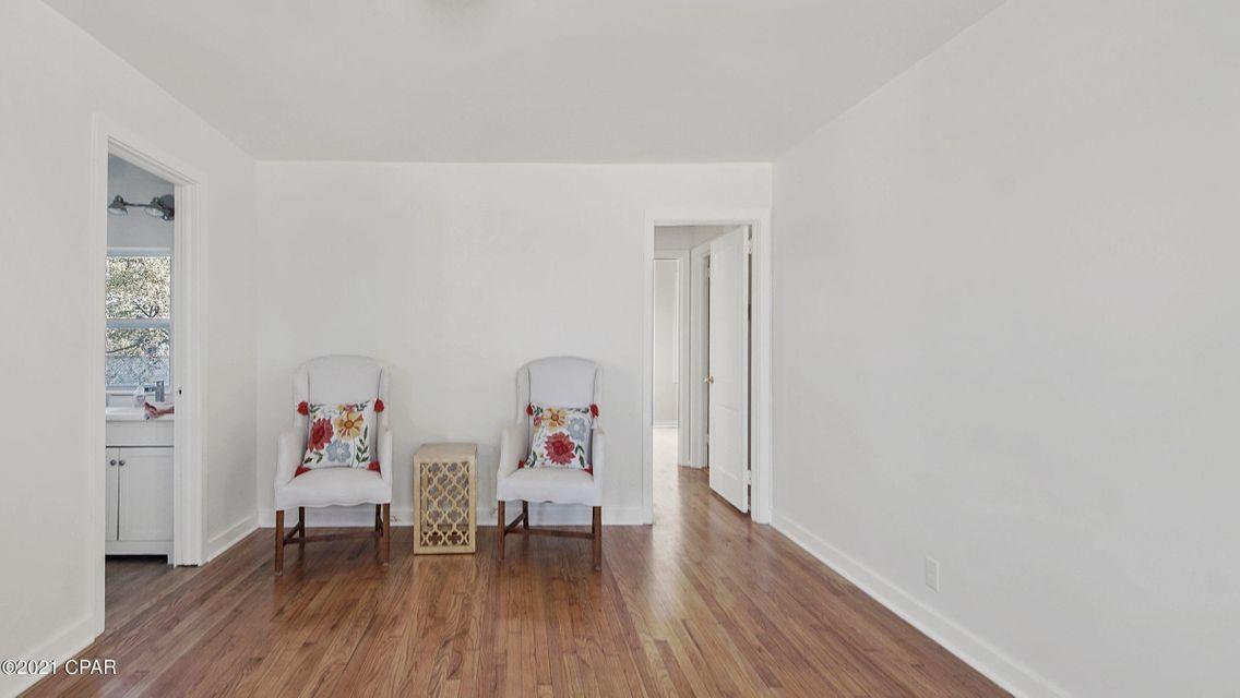 LAKESIDE PLAT - Residential