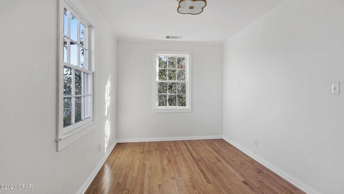 LAKESIDE PLAT - Residential