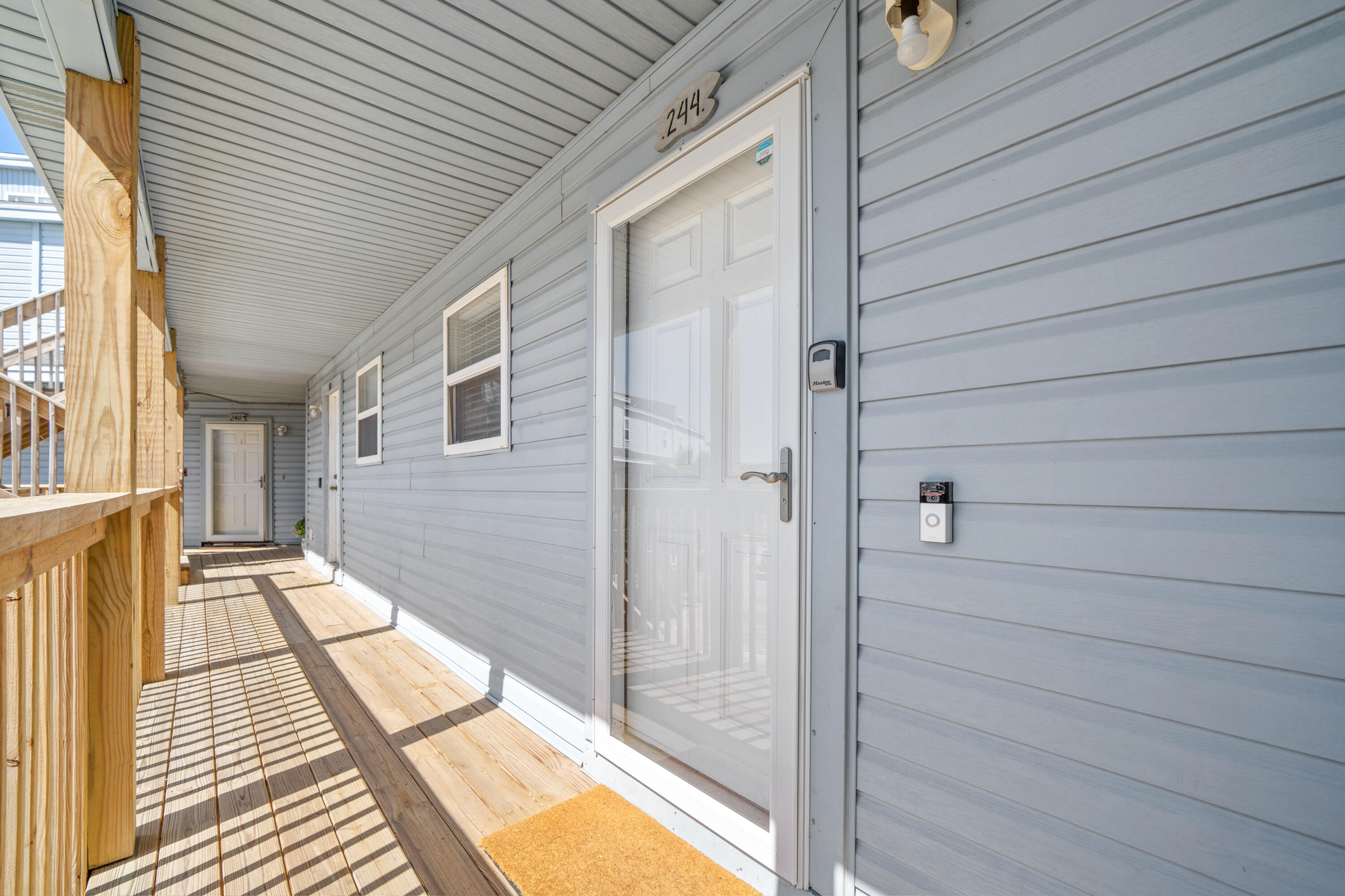 COMMODORES LANDING - Residential