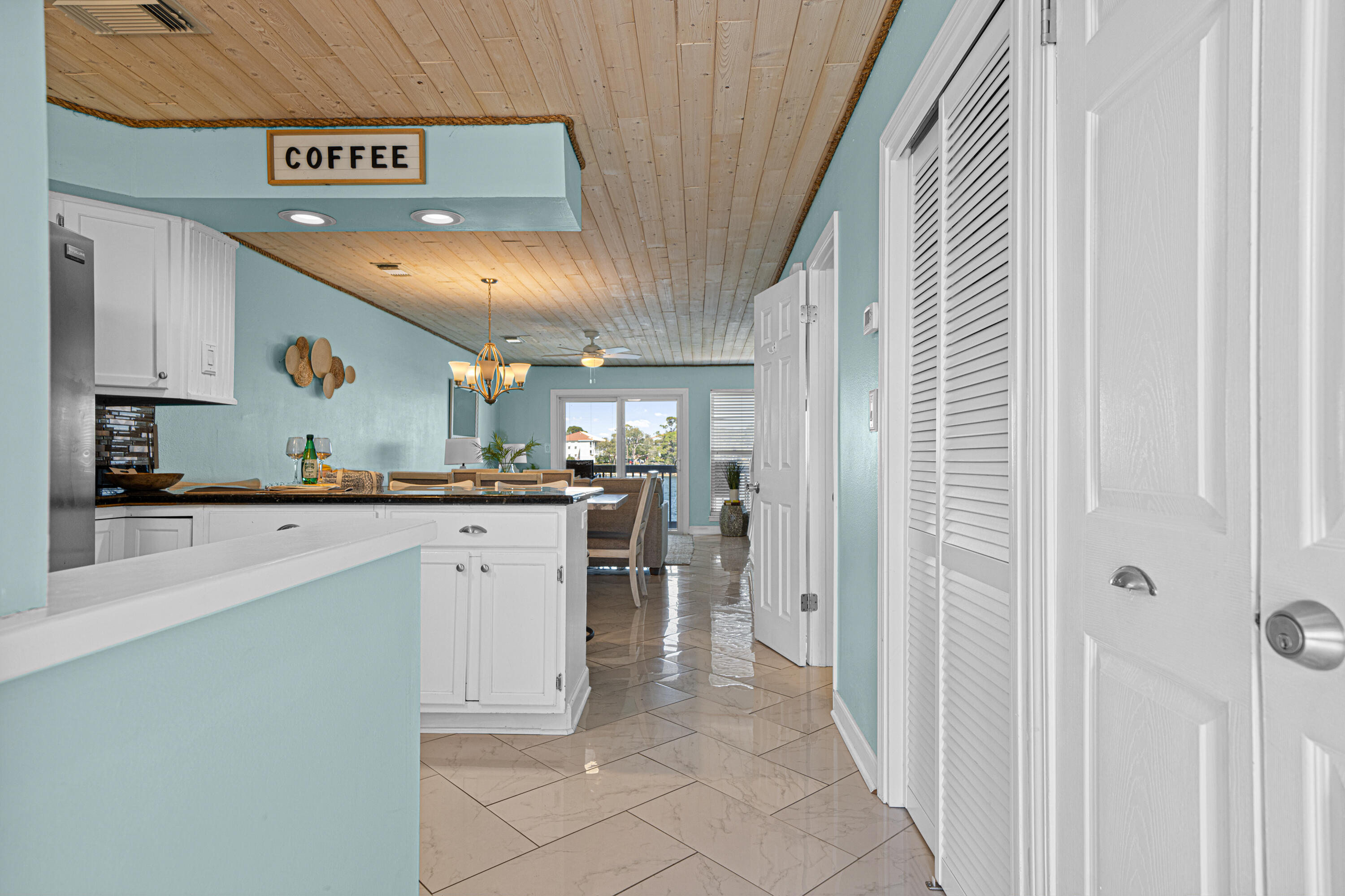 COMMODORES LANDING - Residential