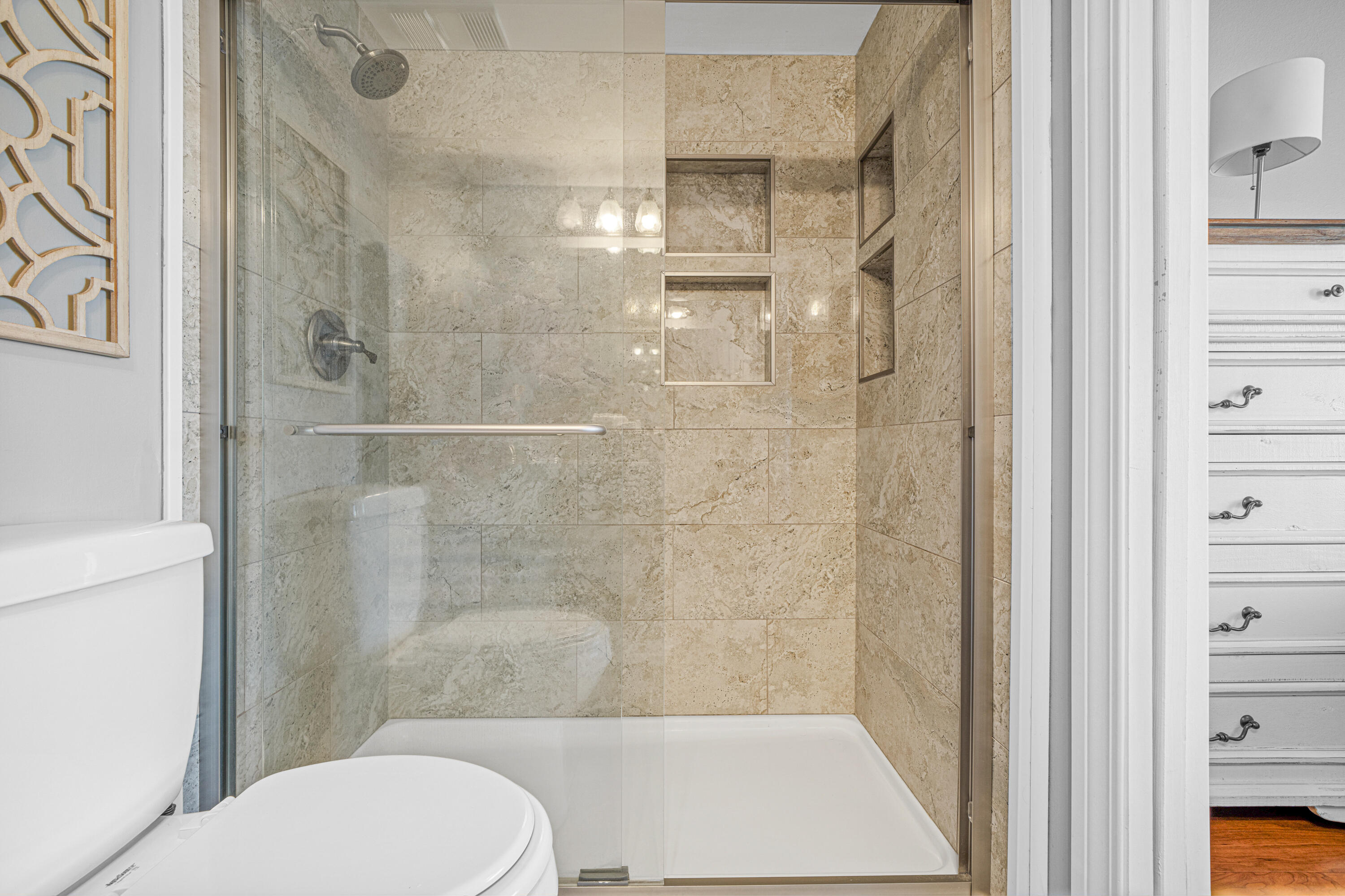 COMMODORES LANDING - Residential