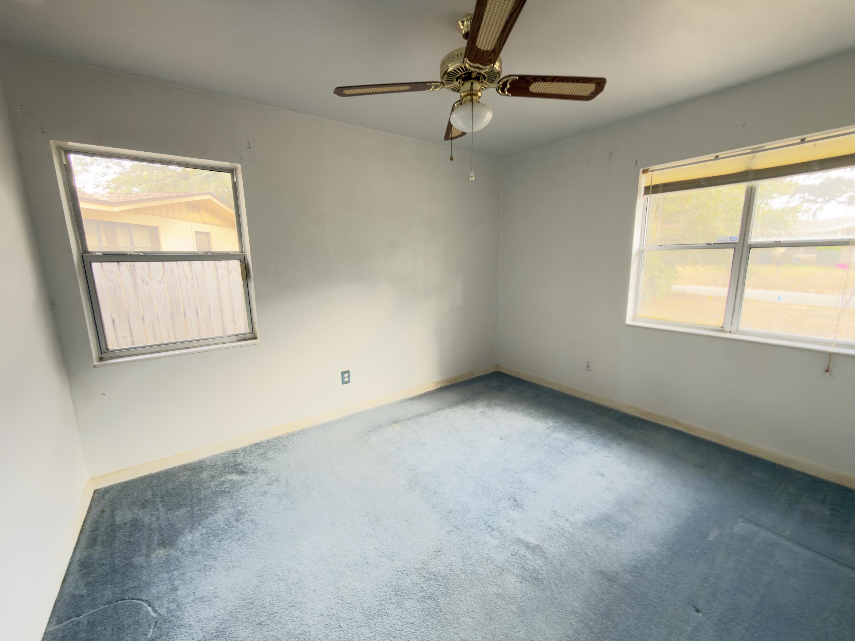 CRESCENT LAKE - Residential