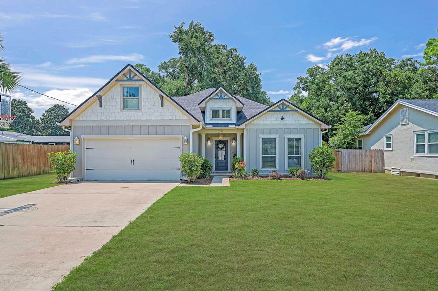 *BACK ACTIVE AT NO FAULT TO THE SELLER*Nestled in the walkable community of East Hill, this like-new home offers an open floor plan with a neutral palate, and a fourth bedroom upstairs! Outside, you'll enjoy the covered lanai that is stubbed for a gas grill. The kitchen comes equipped with ample cabinet storage, a generous island with a breakfast bar, granite countertops, a gas stove, and a fridge with an ice and water dispenser. With the split floor plan, you'll have privacy for the primary suite, located to the rear of the home just off of the living room. The primary suite is suitable for a king-sized bed and comes complete with plantation shutters and an en-suite bathroom and walk-in closet. The bathroom has a double granite vanity, and a modern walk-in shower with dual shower heads.