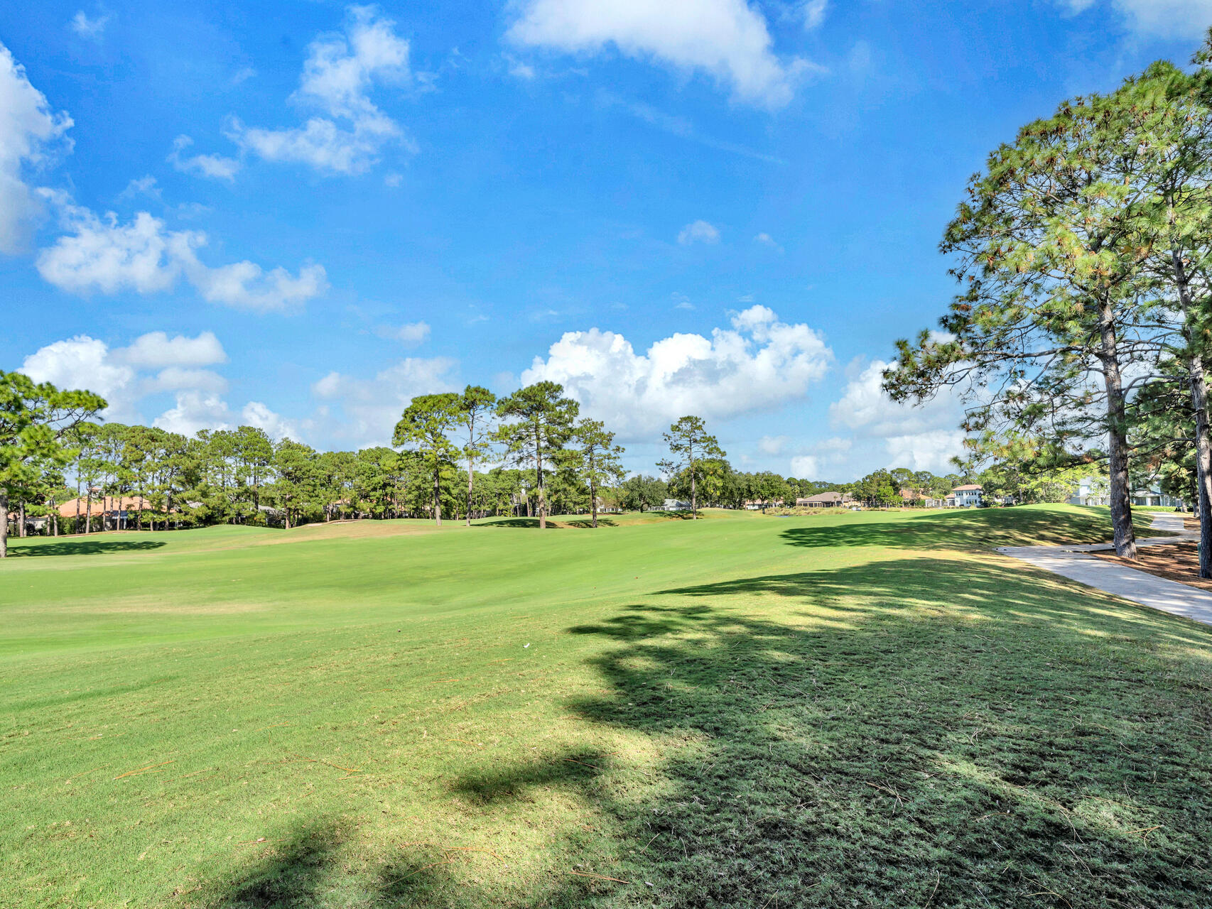 LAUREL GROVE - Residential