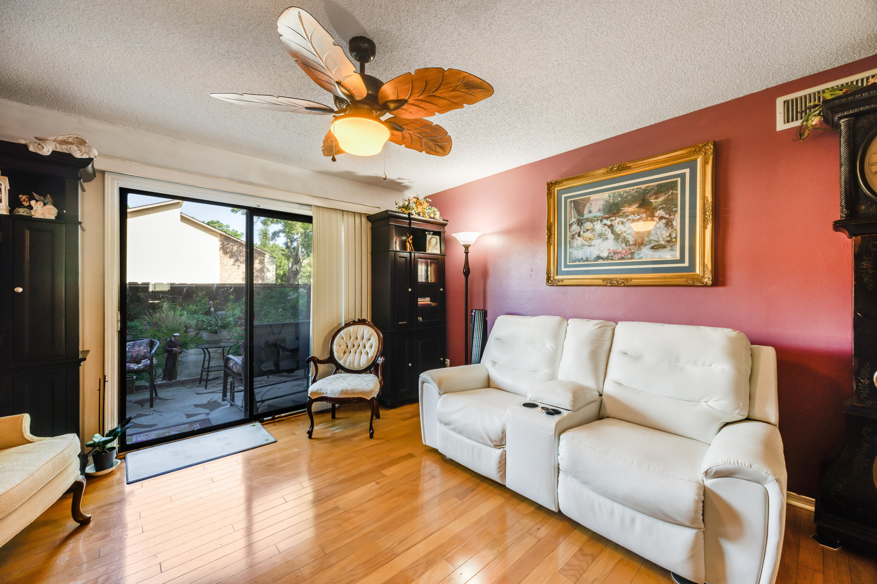 SPYGLASS POINT CONDO - Residential