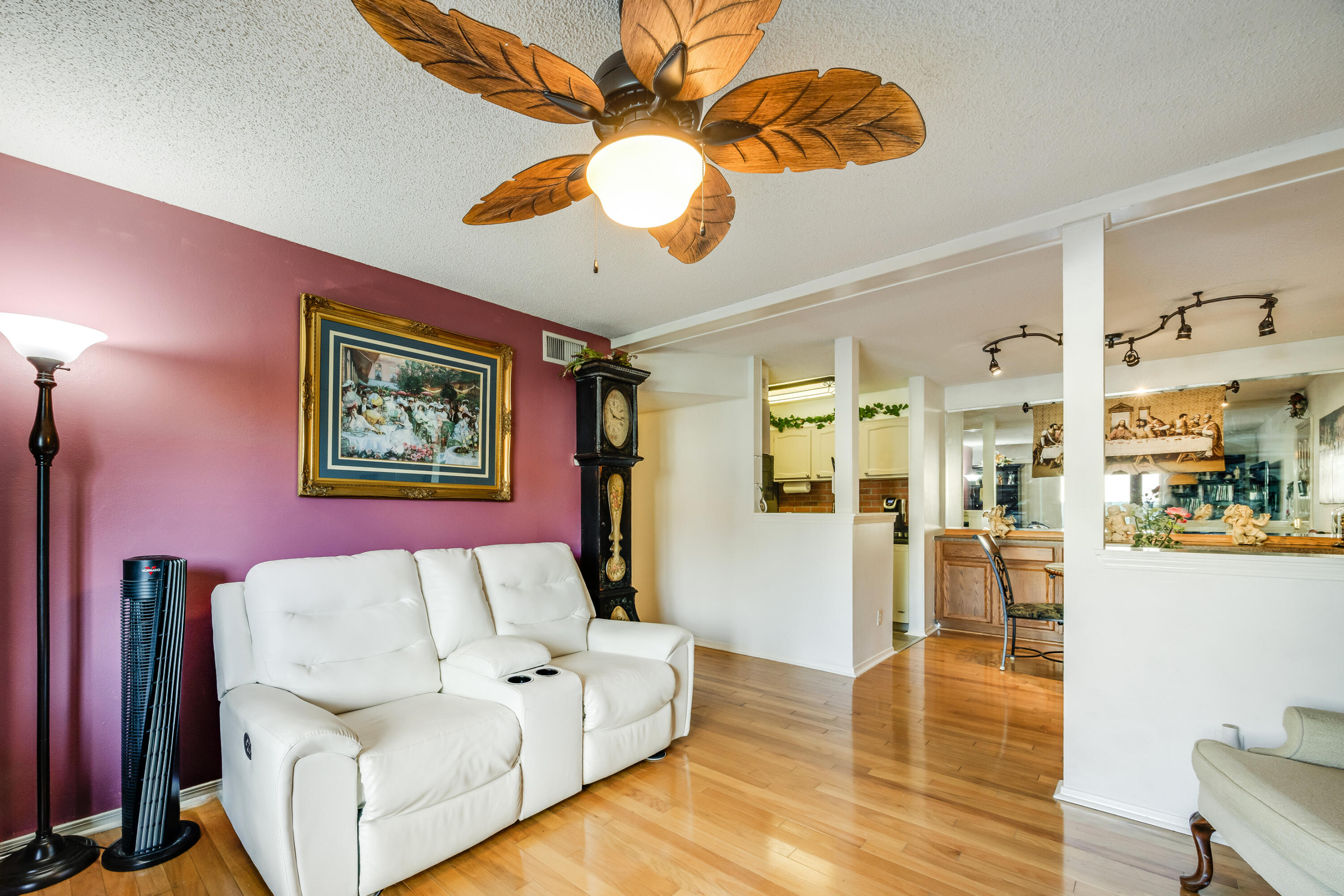 SPYGLASS POINT CONDO - Residential
