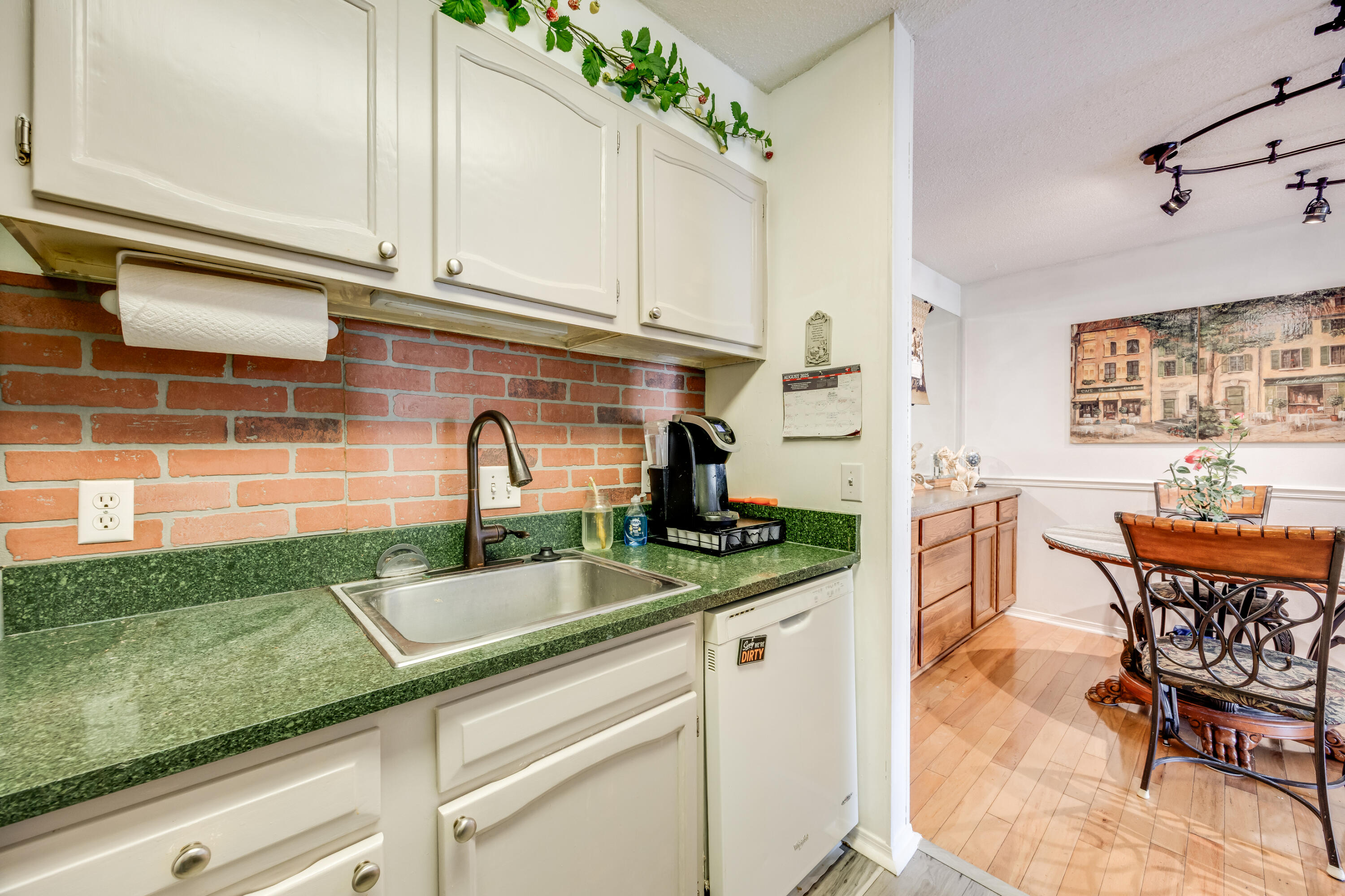 SPYGLASS POINT CONDO - Residential
