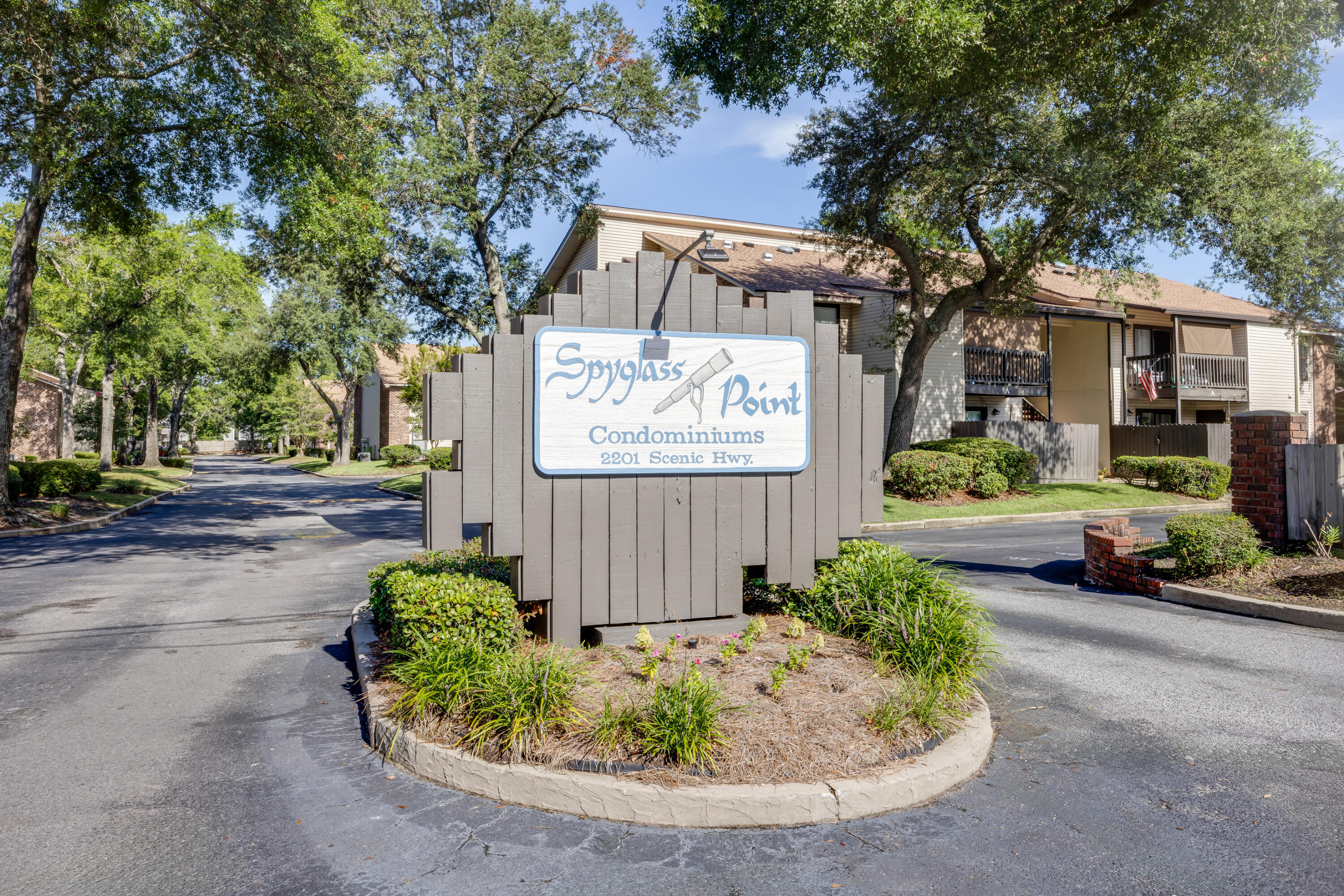 SPYGLASS POINT CONDO - Residential