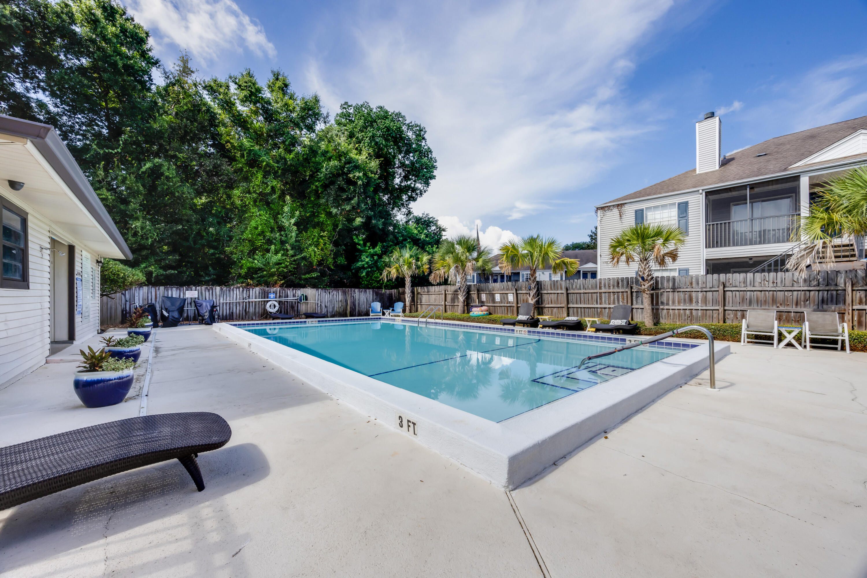 SPYGLASS POINT CONDO - Residential