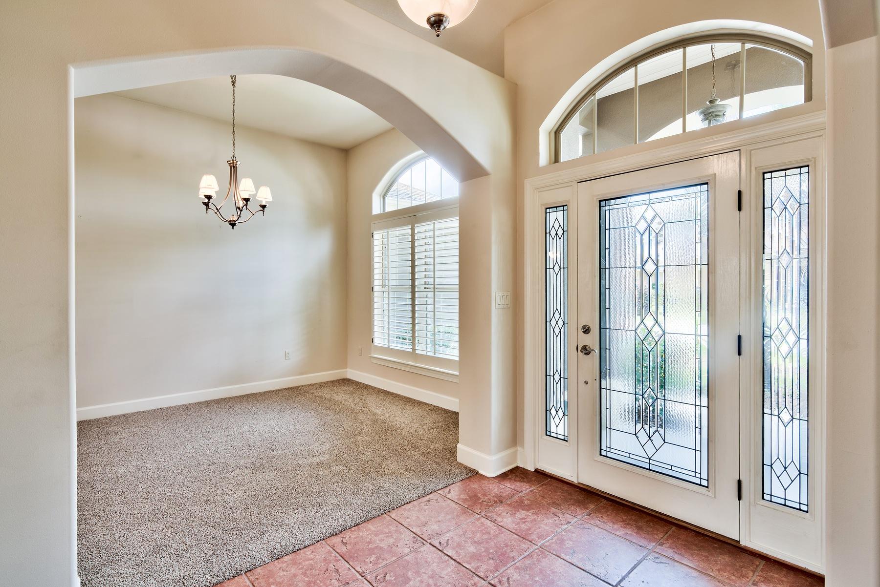 CHARDONNAY ESTATES - Residential