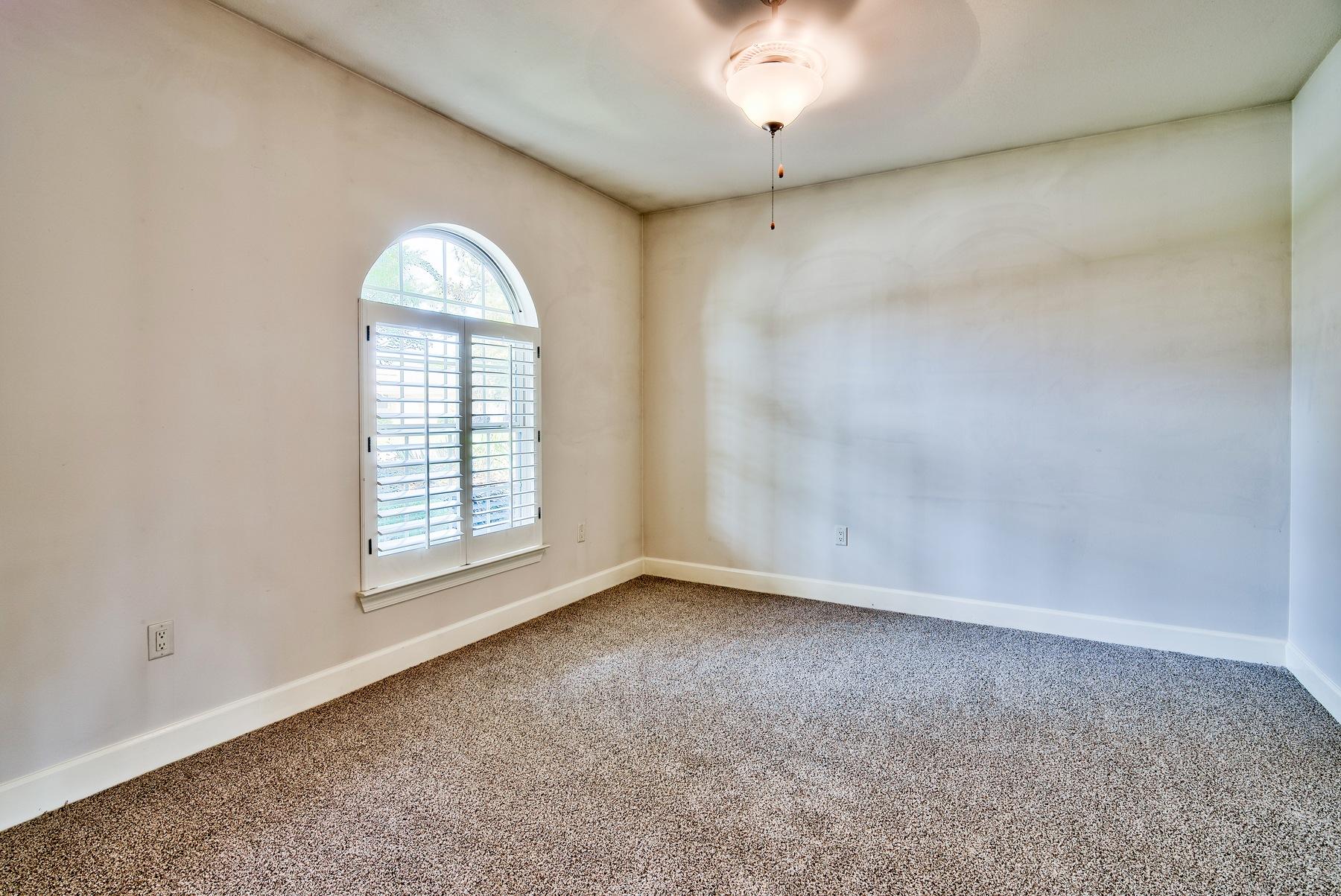 CHARDONNAY ESTATES - Residential