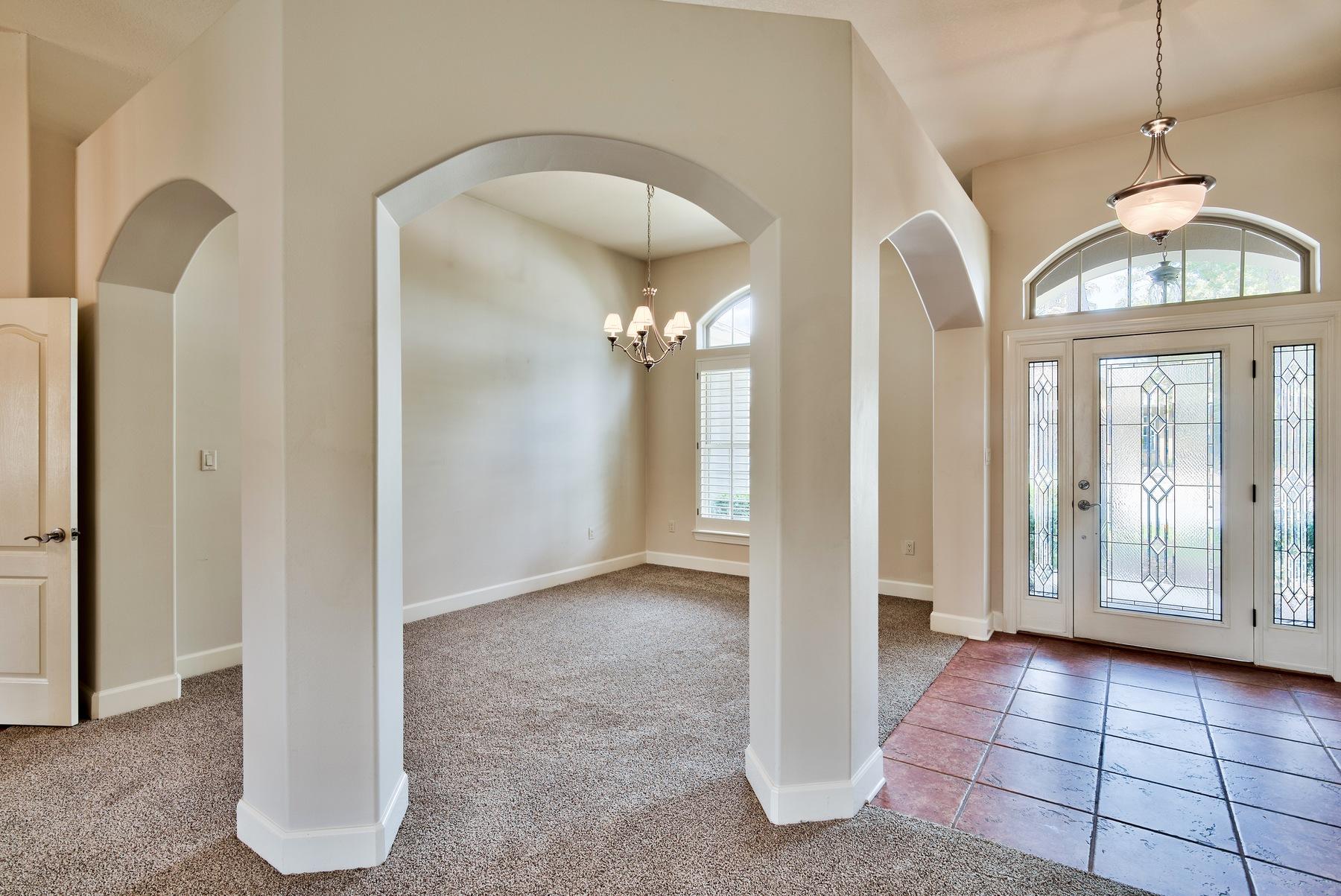 CHARDONNAY ESTATES - Residential